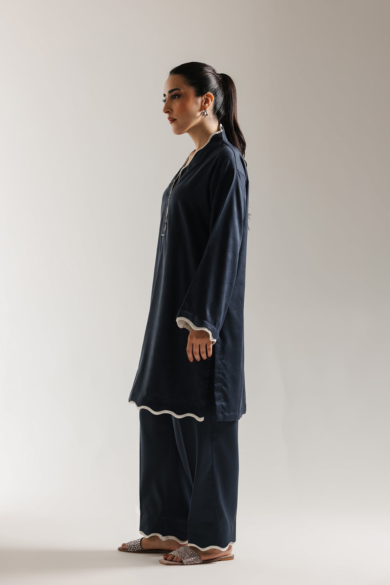 SOLID SUIT (E7235/102/619)