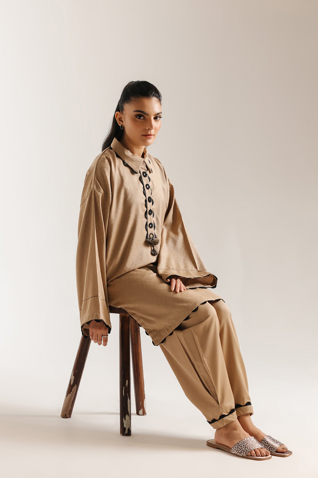 SOLID SUIT (E7260/102/113)