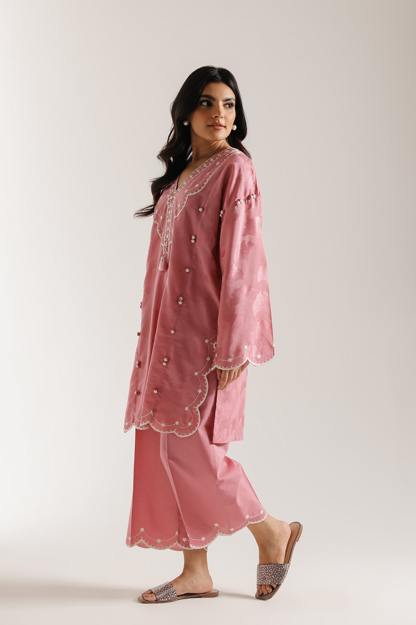 EMBROIDERED SUIT (E7265/102/410)