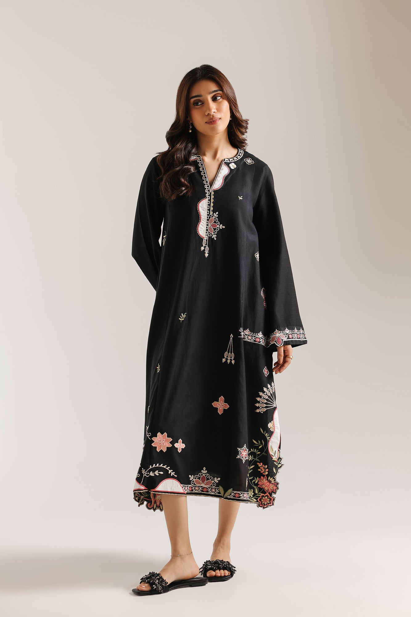 EMBROIDERED DRESS (E7544/102/902)