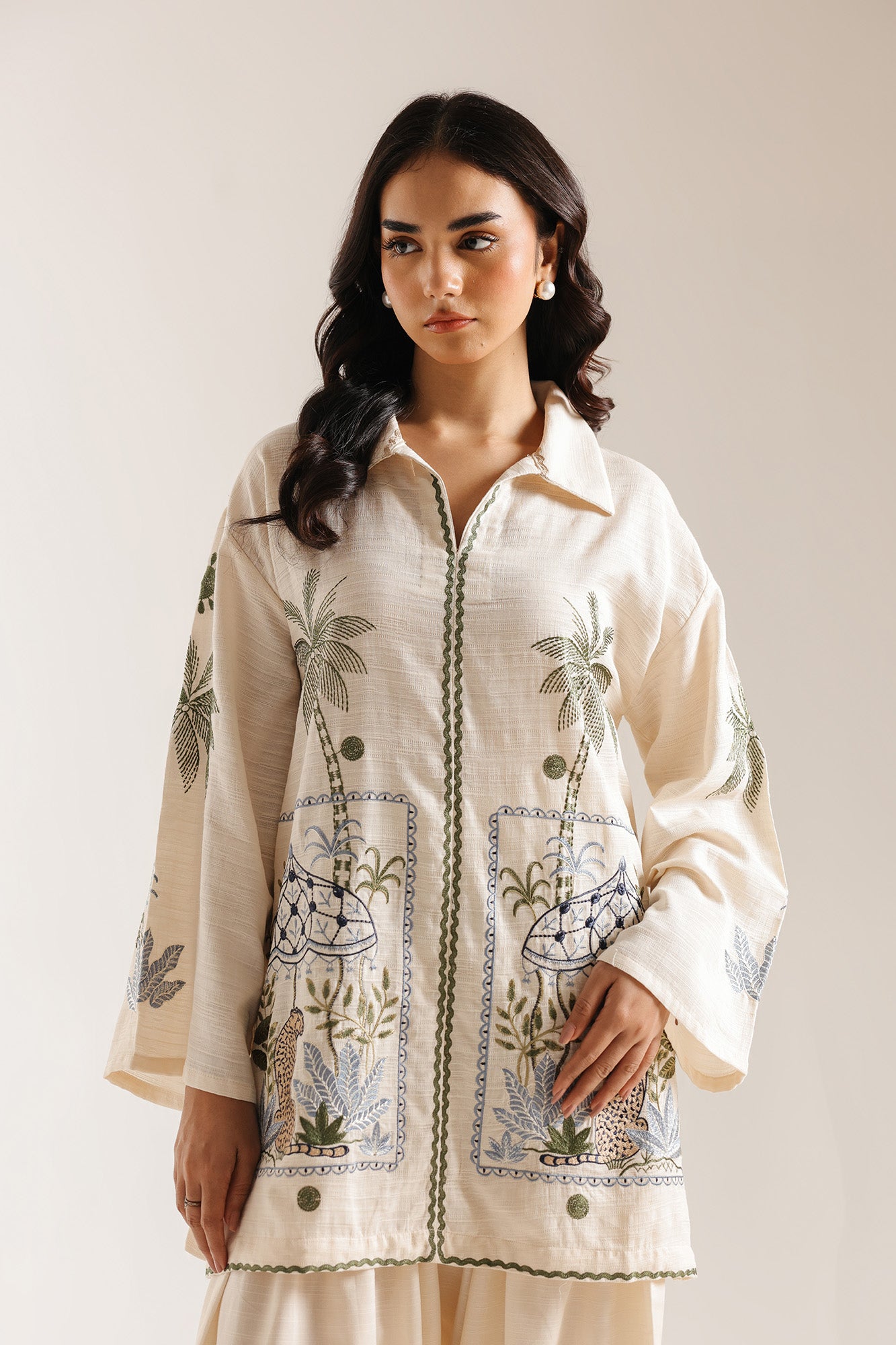 EMBROIDERED SHIRT (E7574/102/002)