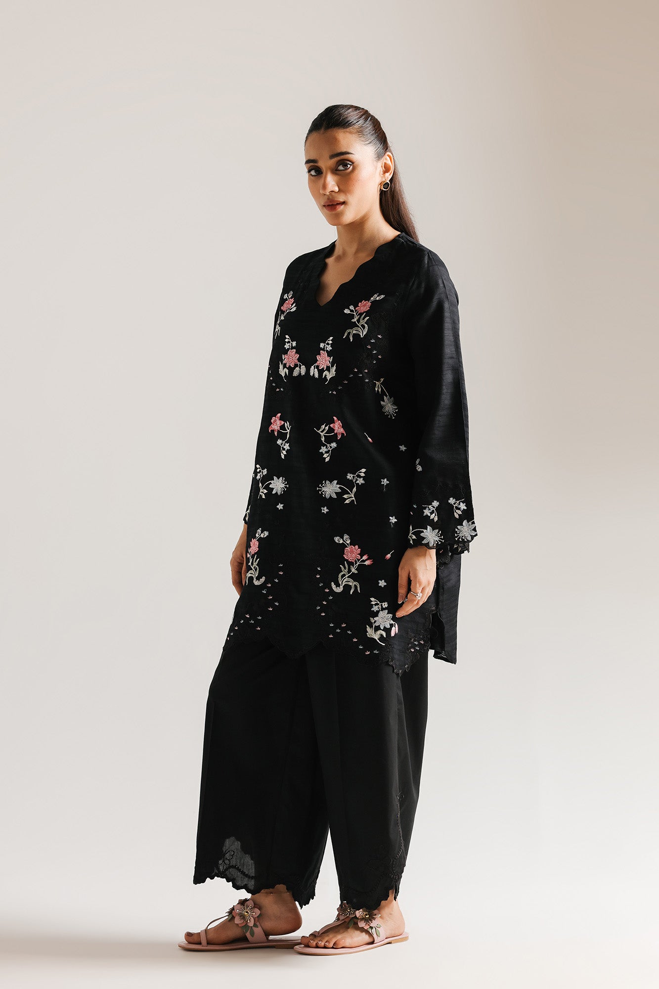 EMBROIDERED SHIRT (E7588/102/902)