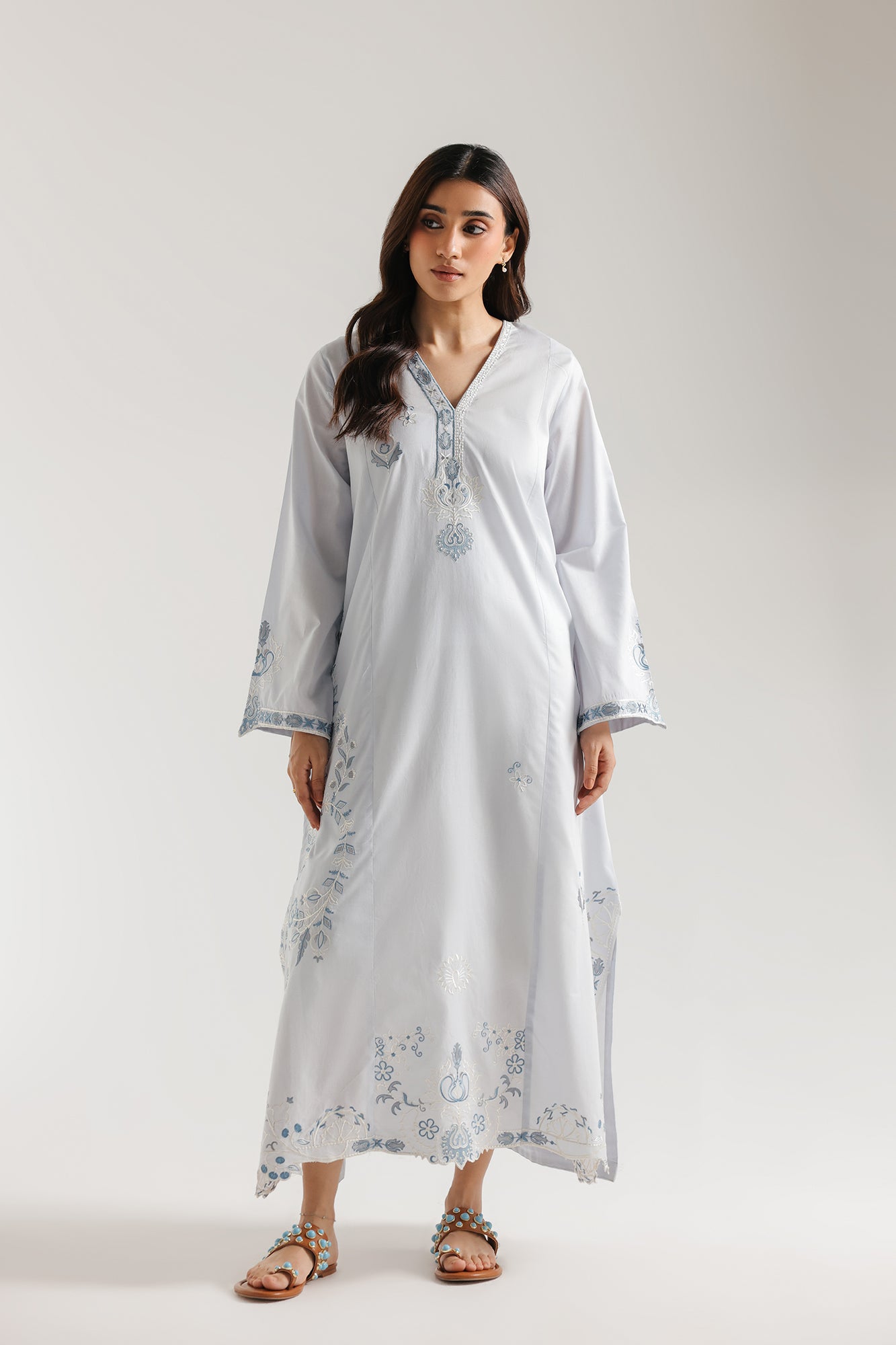 EMBROIDERED SHIRT (E7608/102/722)