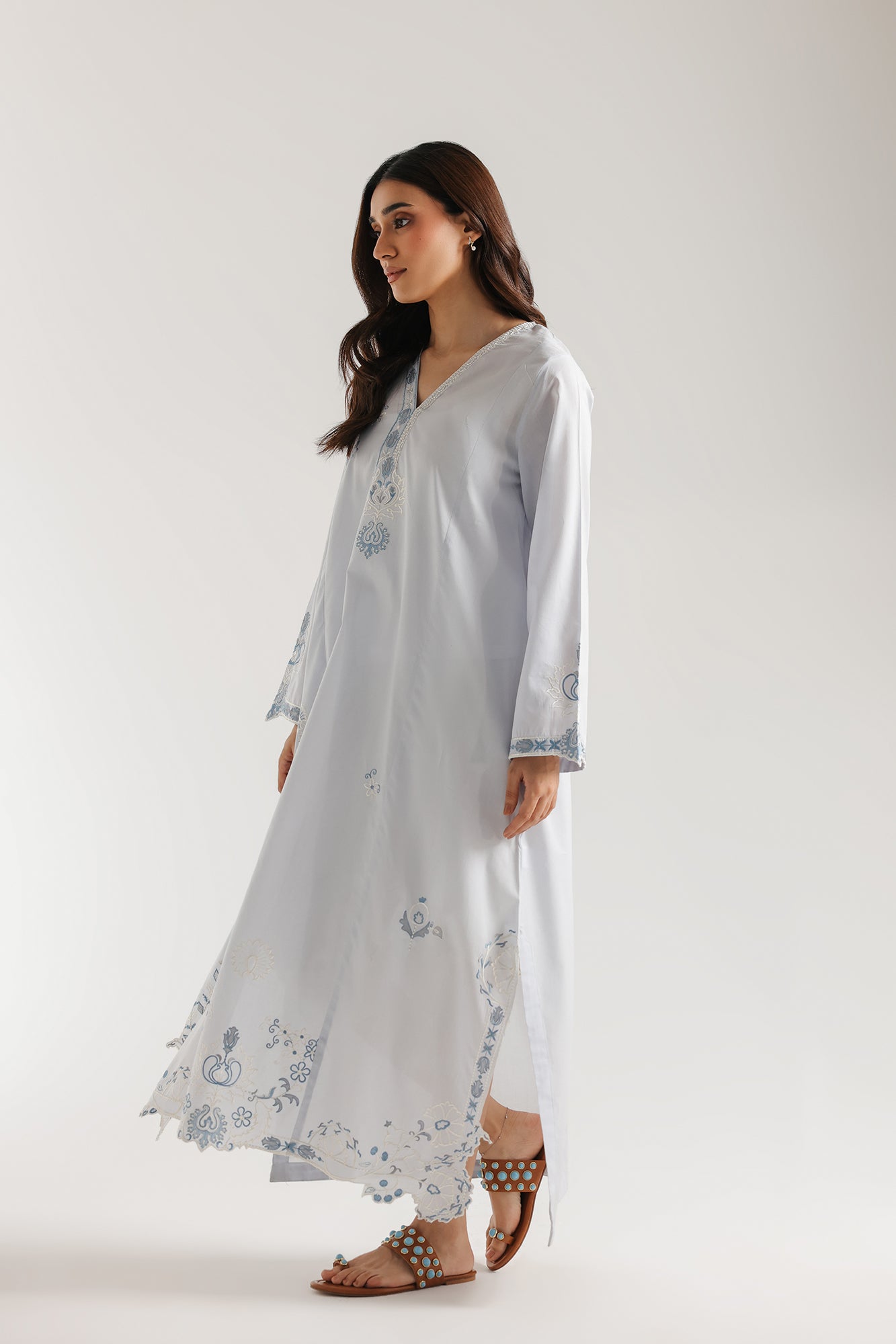 EMBROIDERED SHIRT (E7608/102/722)