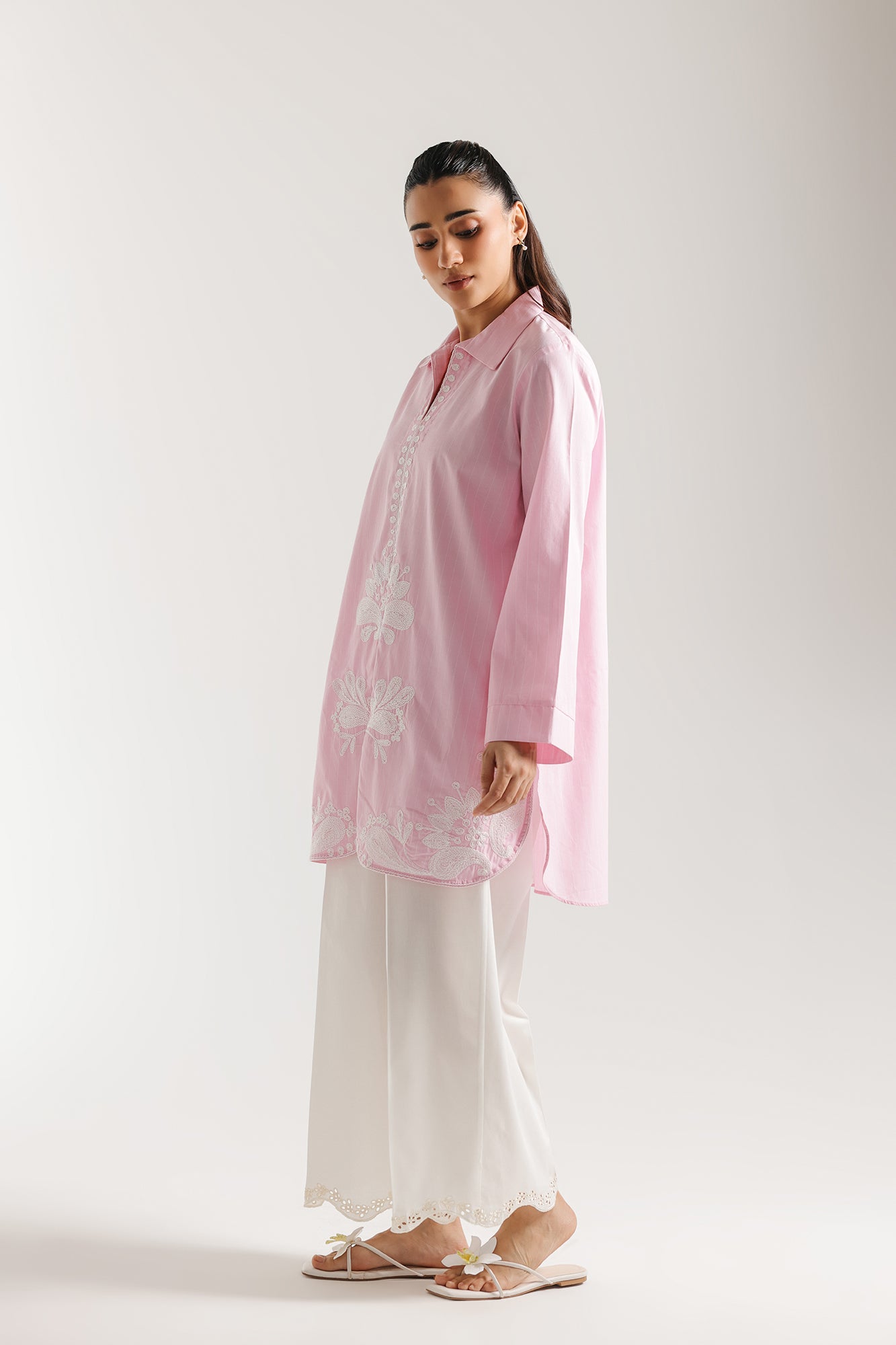 EMBROIDERED SHIRT (E7614/102/427)