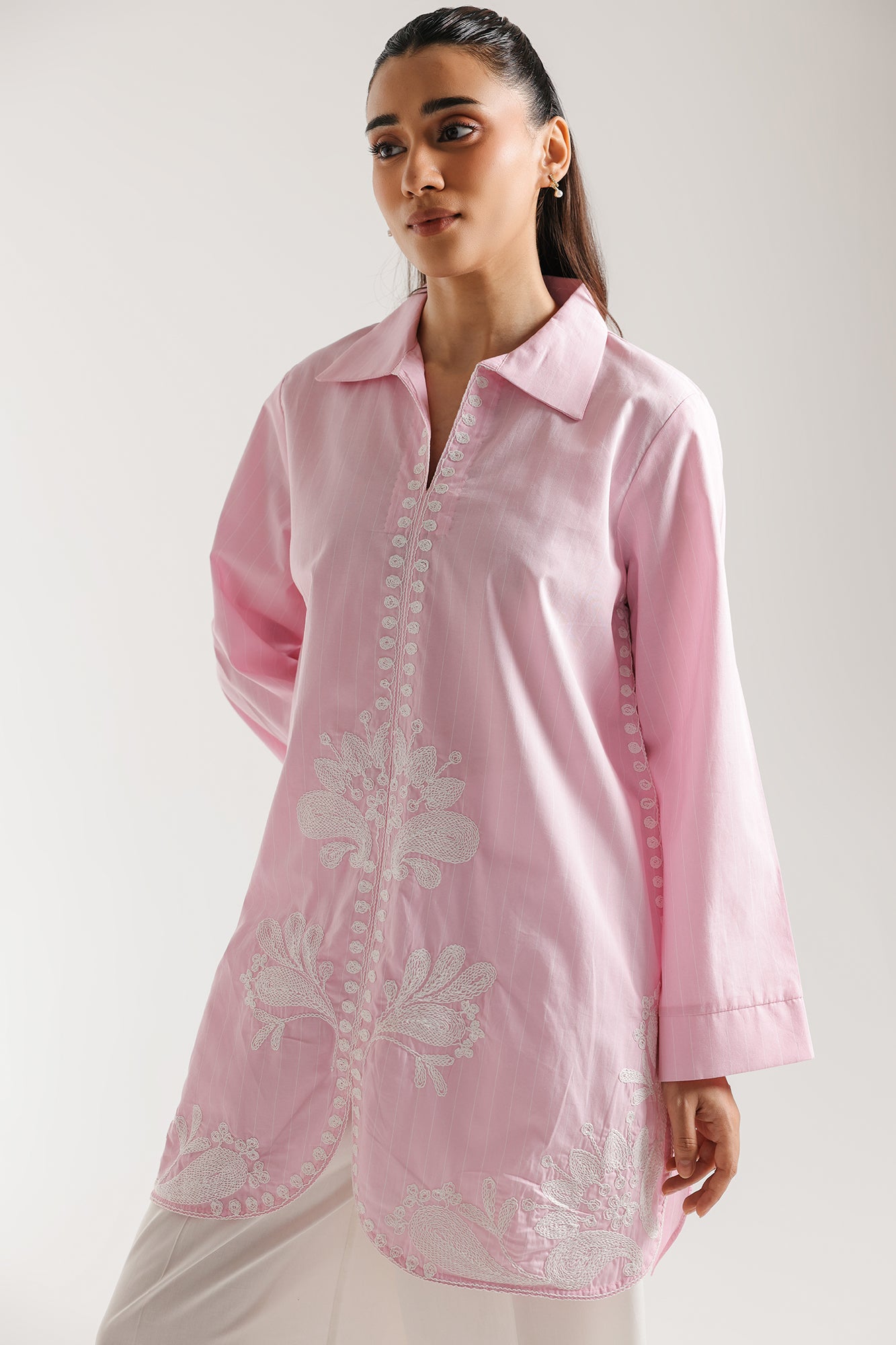 EMBROIDERED SHIRT (E7614/102/427)