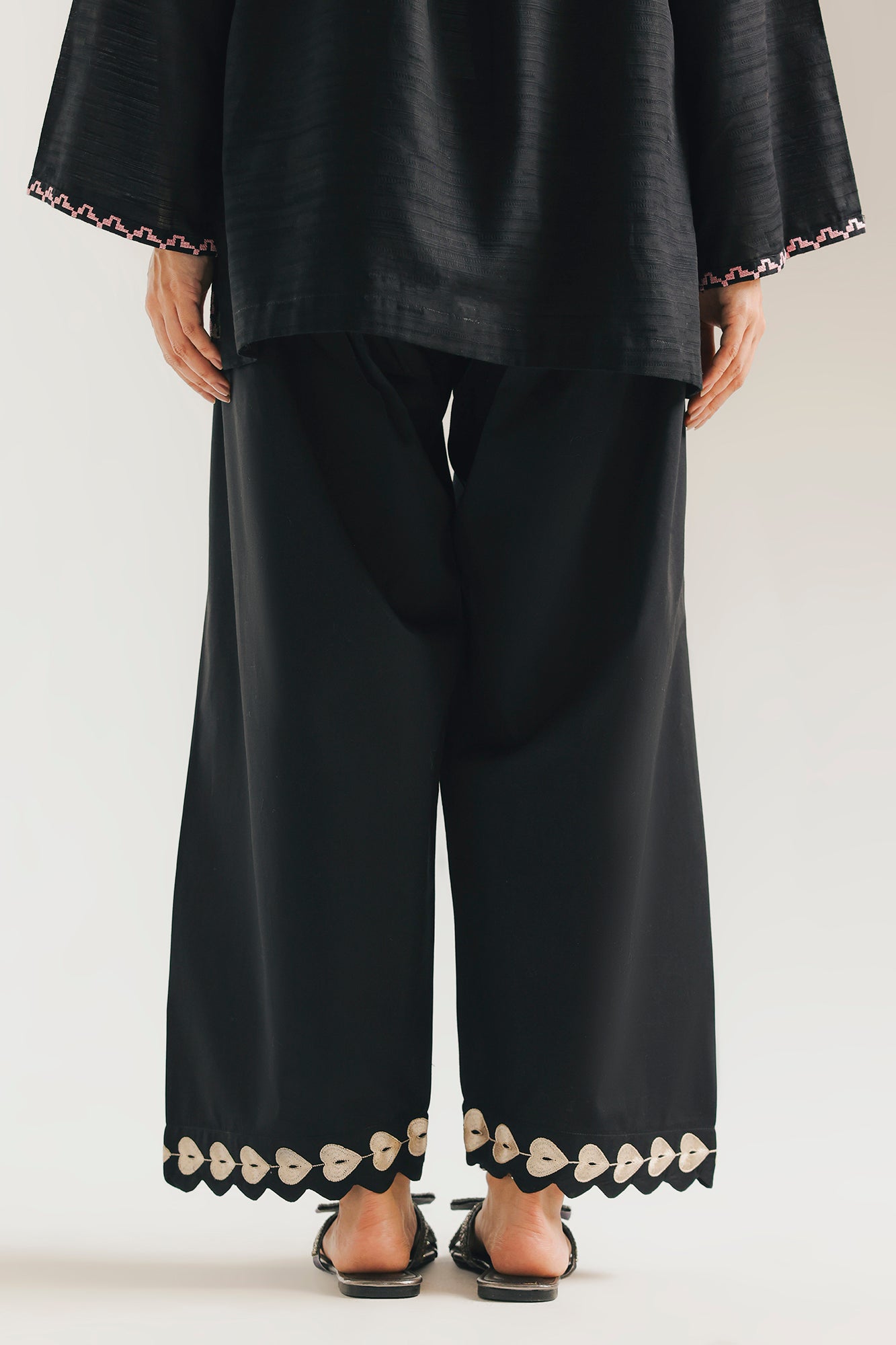 SHALWAR (E7654/102/902)