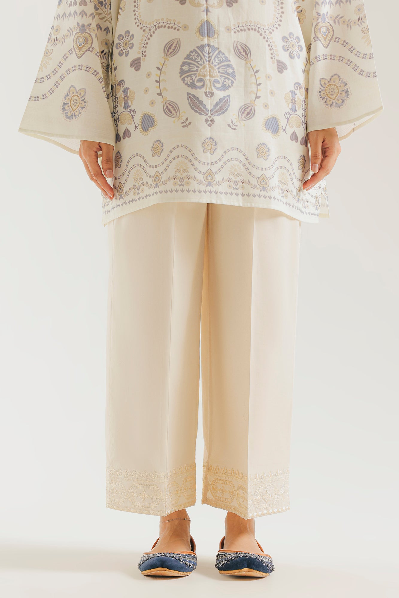 EMBROIDERED TROUSER (E7672/102/002)