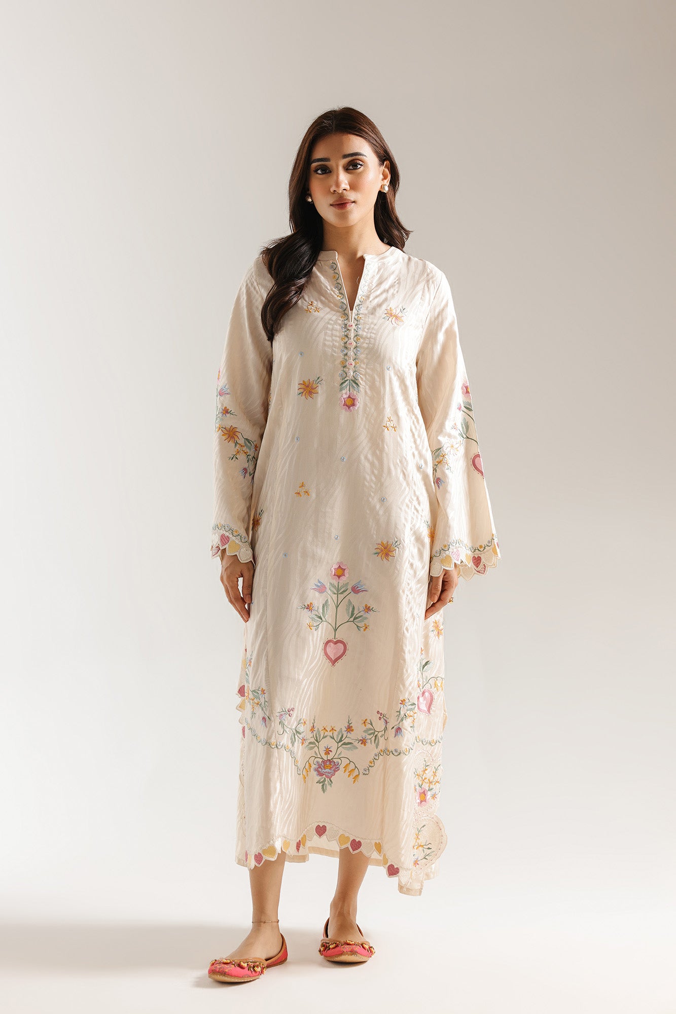 EMBROIDERED DRESS (E7700/102/227)