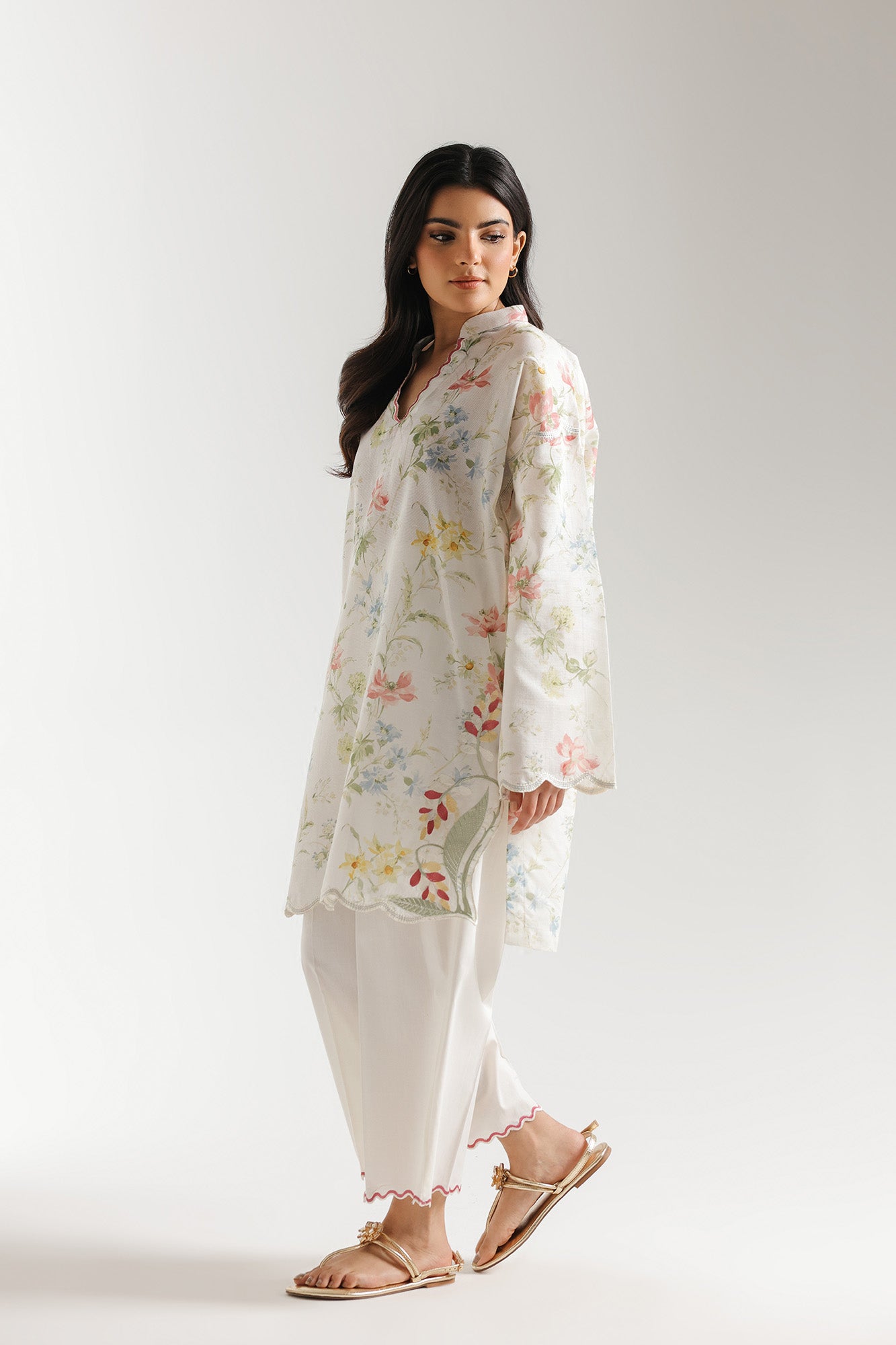 EMBROIDERED SUIT (E7720/102/002)