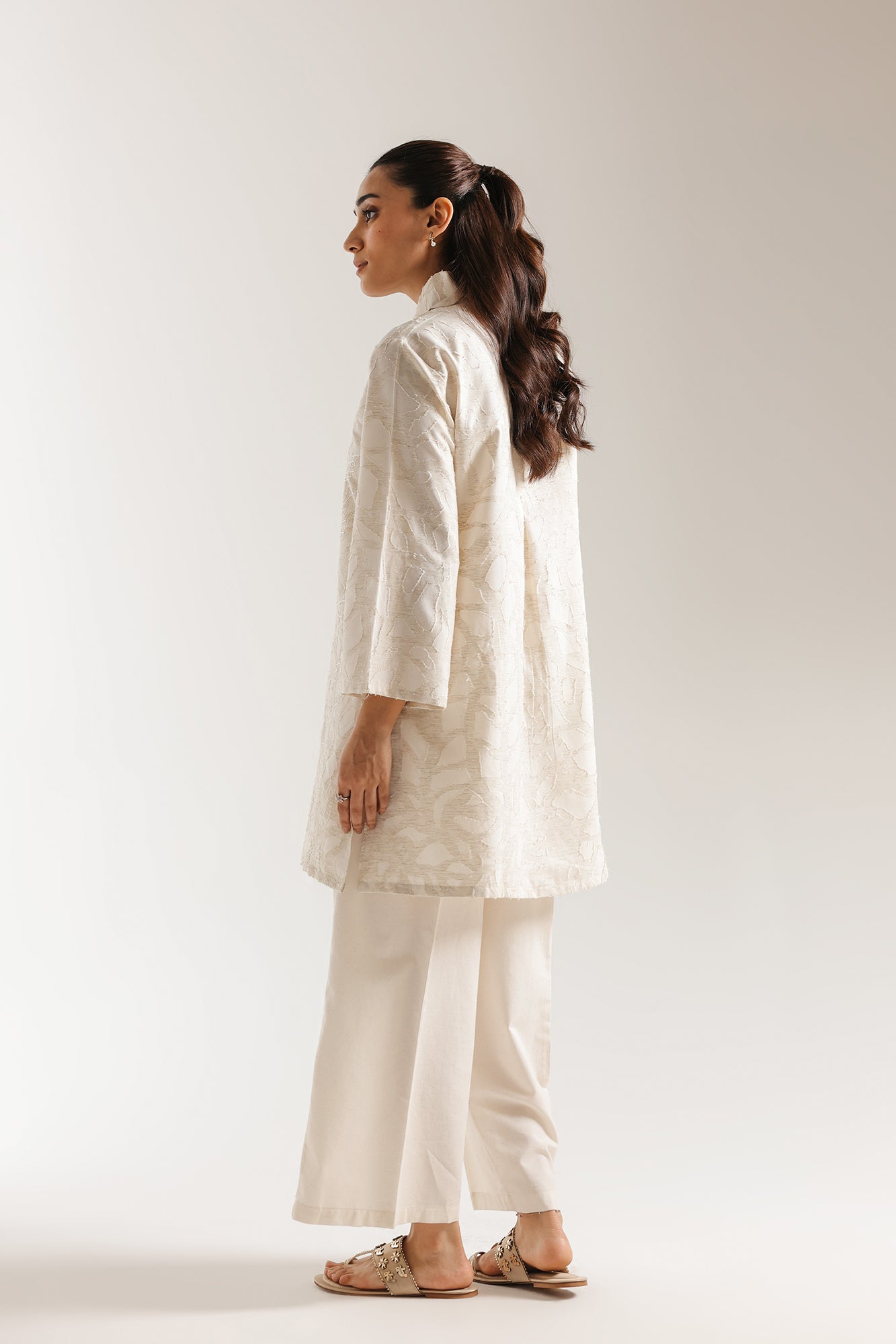 EMBROIDERED SUIT (E7727/102/002)