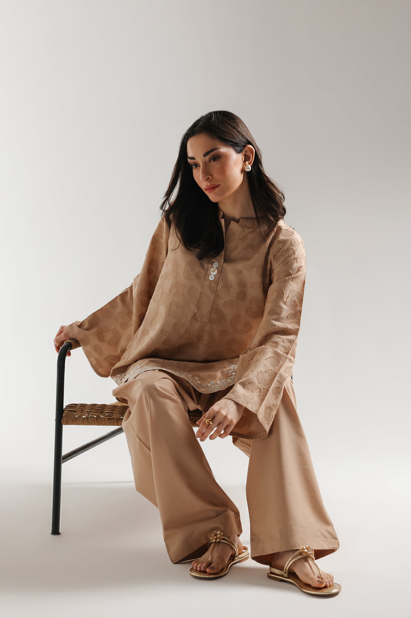 EMBROIDERED SUIT (E7730/102/808)