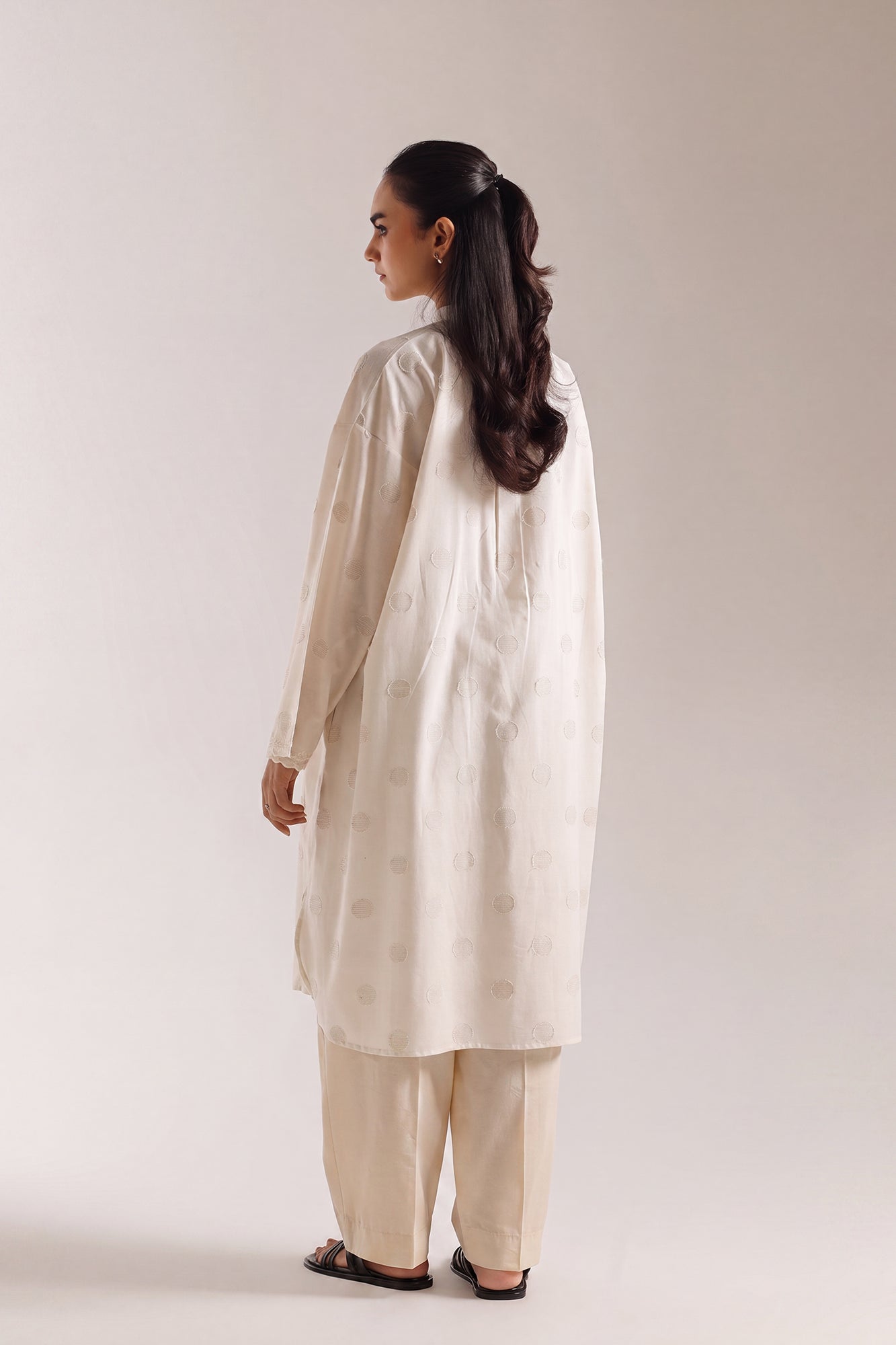 EMBROIDERED SUIT (E7734/102/002)