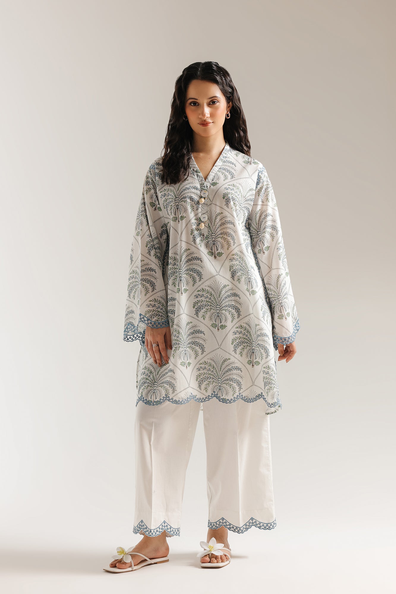 EMBROIDERED SUIT (E7737/102/002)