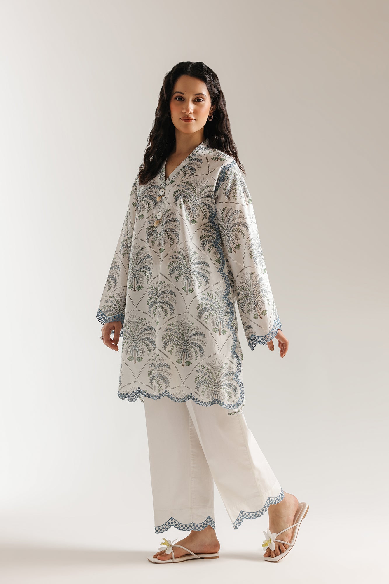 EMBROIDERED SUIT (E7737/102/002)