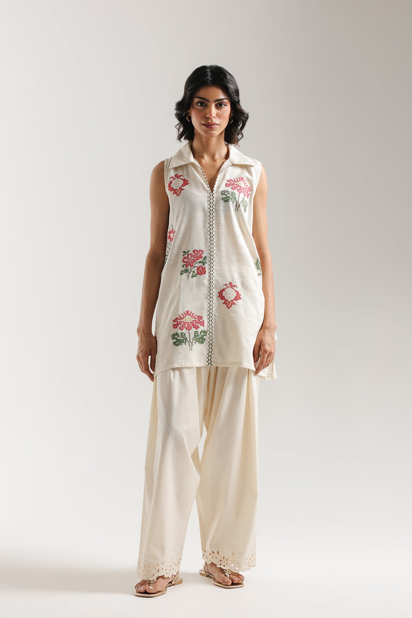 EMBROIDERED KURTI (E7916/102/005)