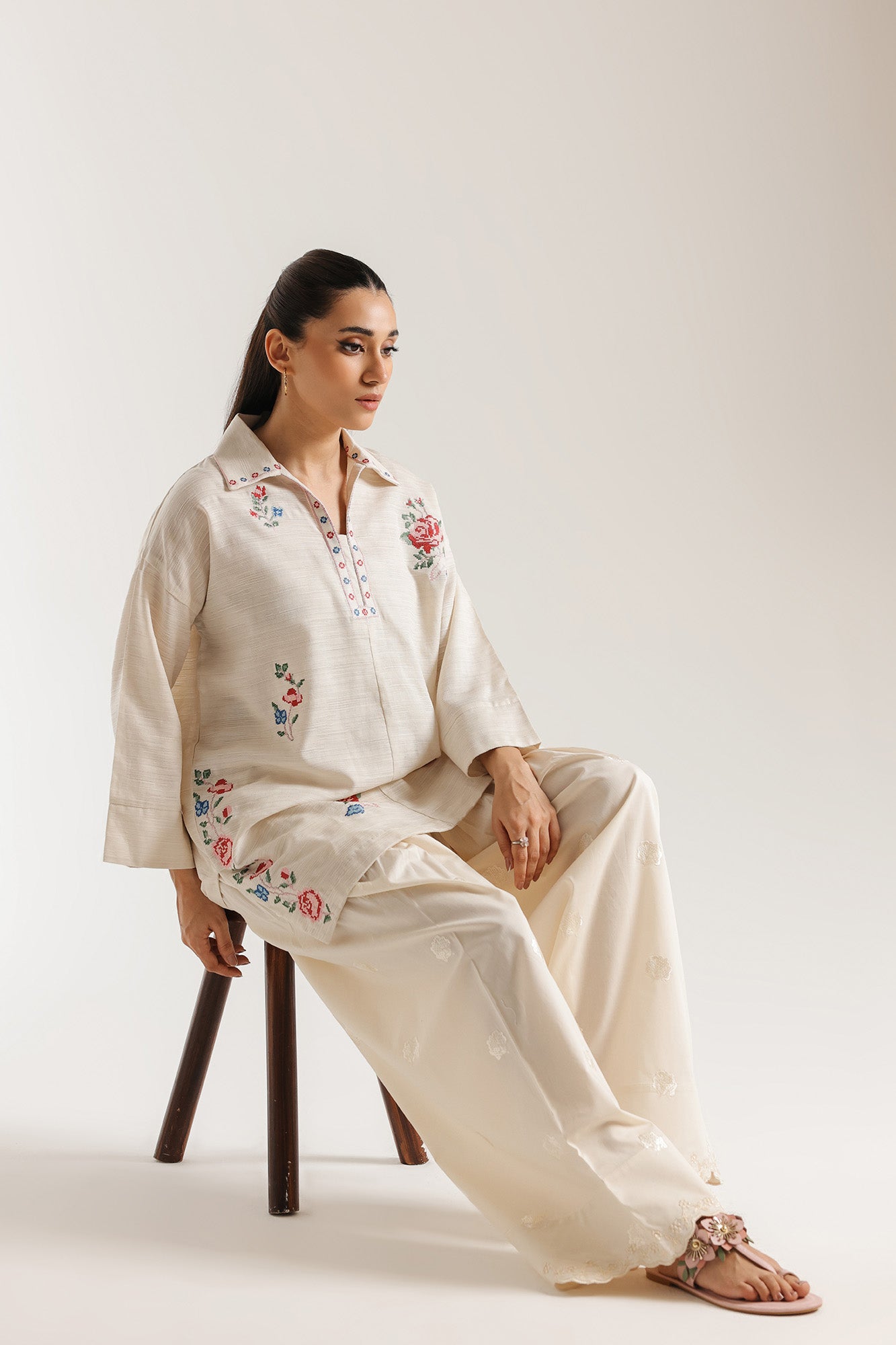 EMBROIDERED KURTI (E7921/102/005)