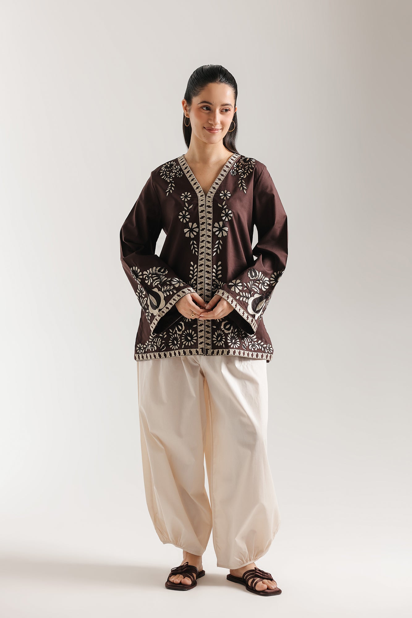 EMBROIDERED KURTI (E7931/102/318)