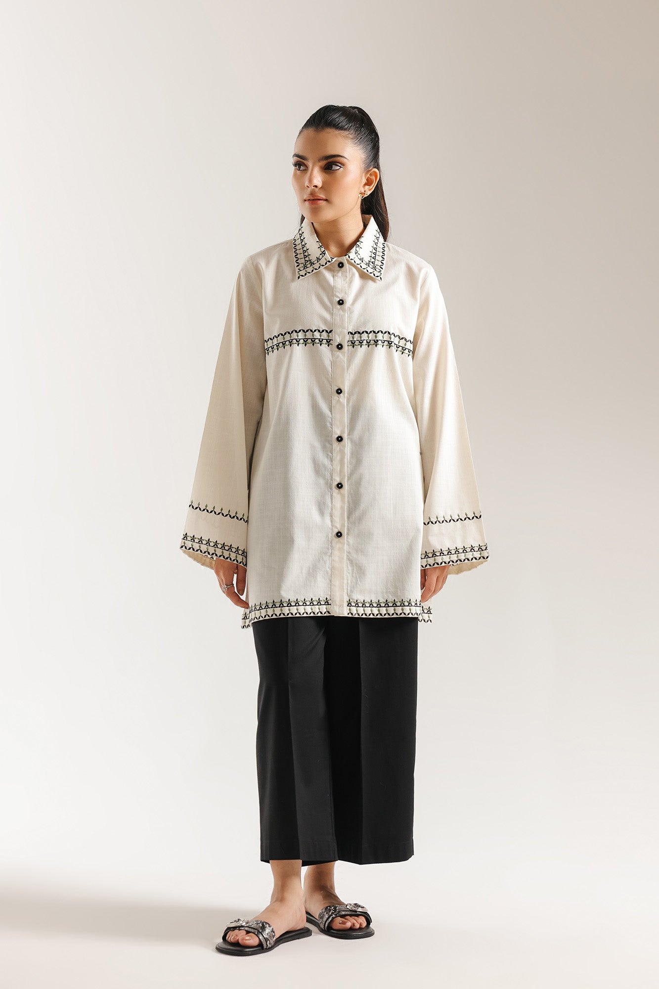 EMBROIDERED KURTI (E7932/102/005)