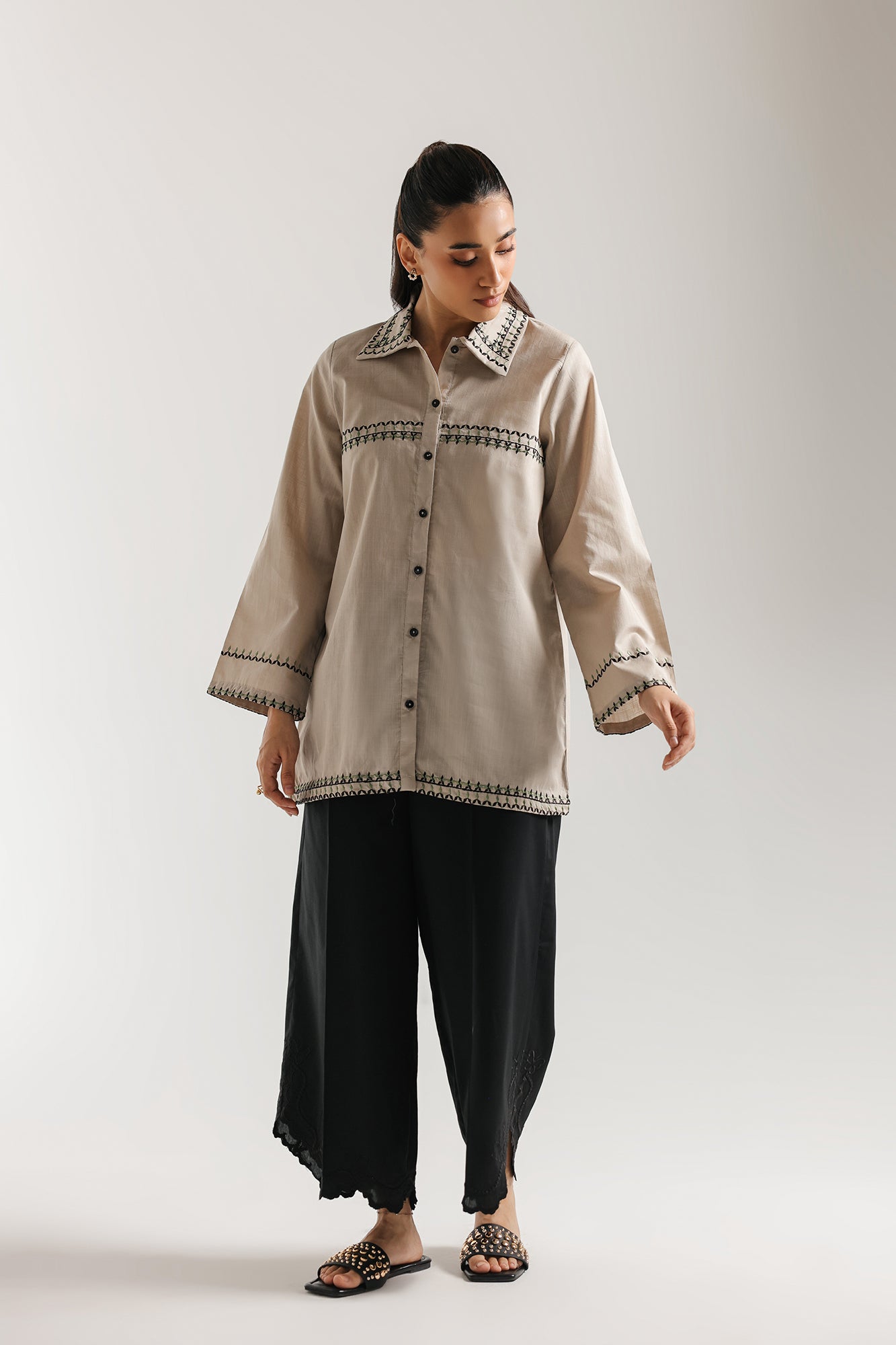 EMBROIDERED KURTI (E7932/102/814)
