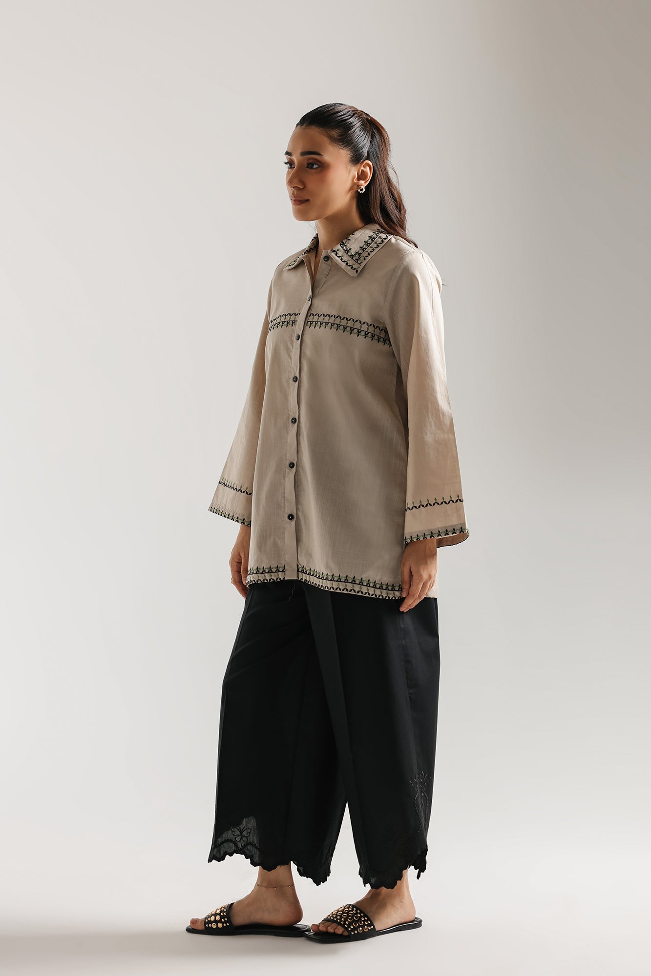 EMBROIDERED KURTI (E7932/102/814)