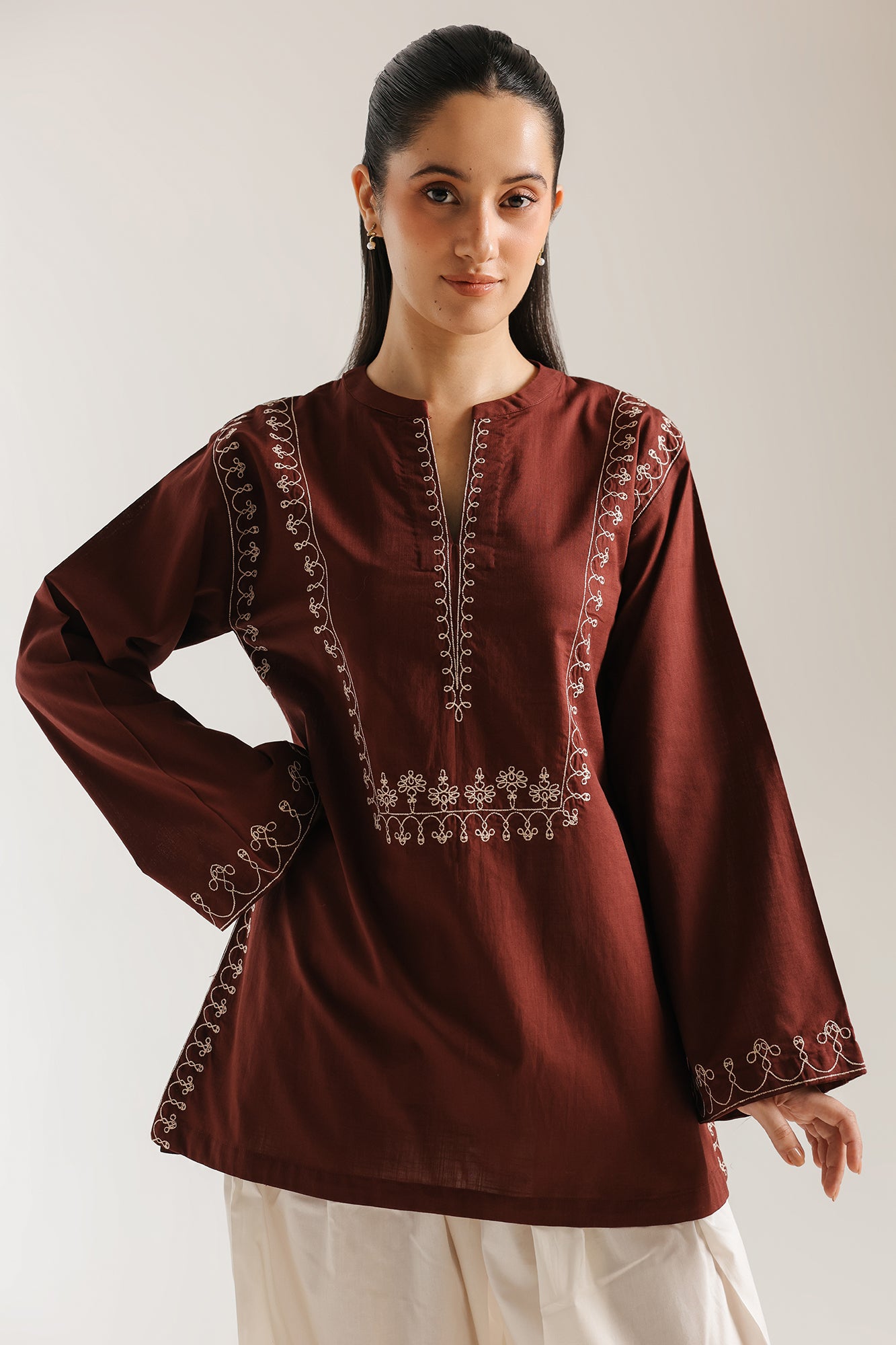 EMBROIDERED KURTI (E7938/102/319)