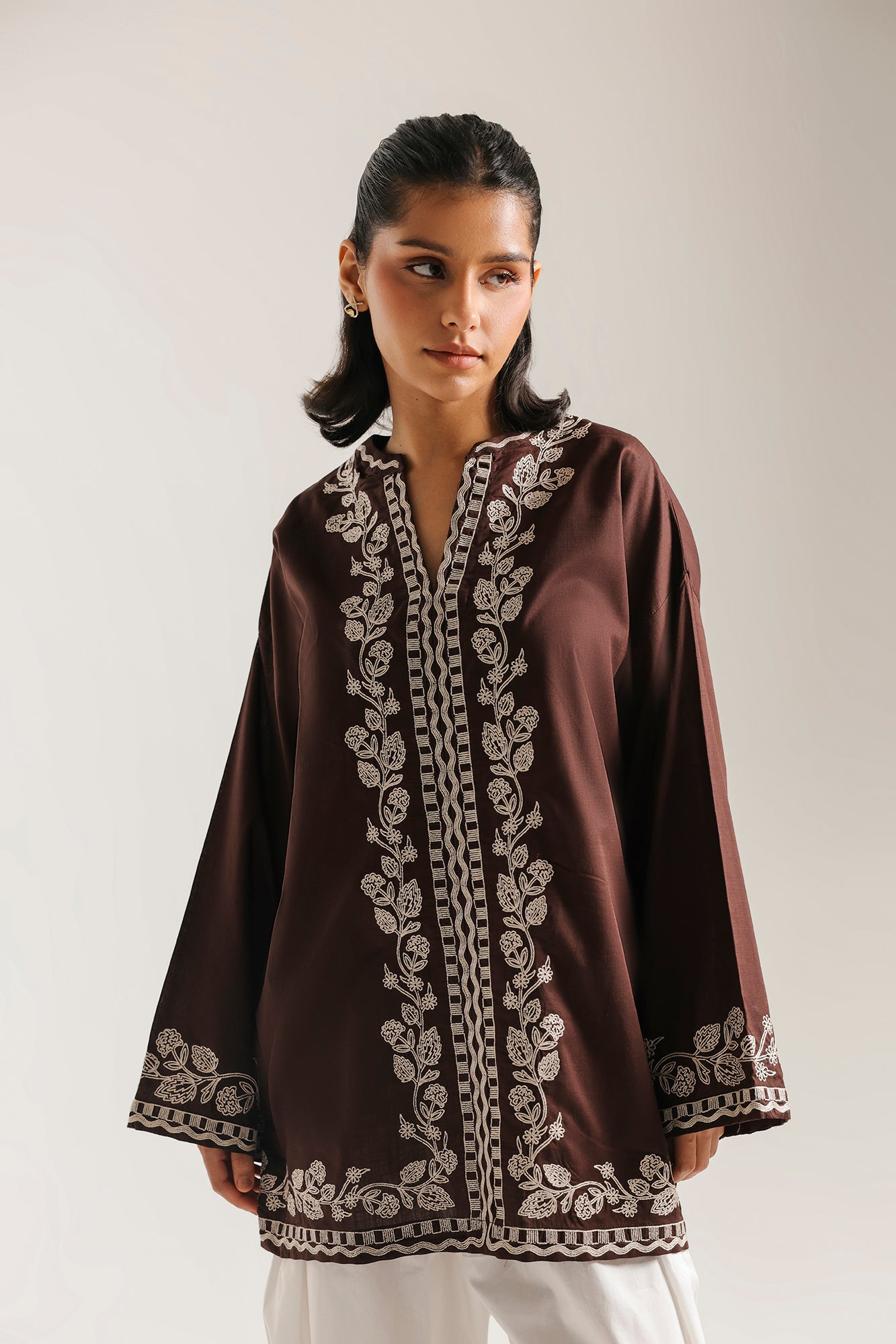 EMBROIDERED KURTI (E7941/102/318)