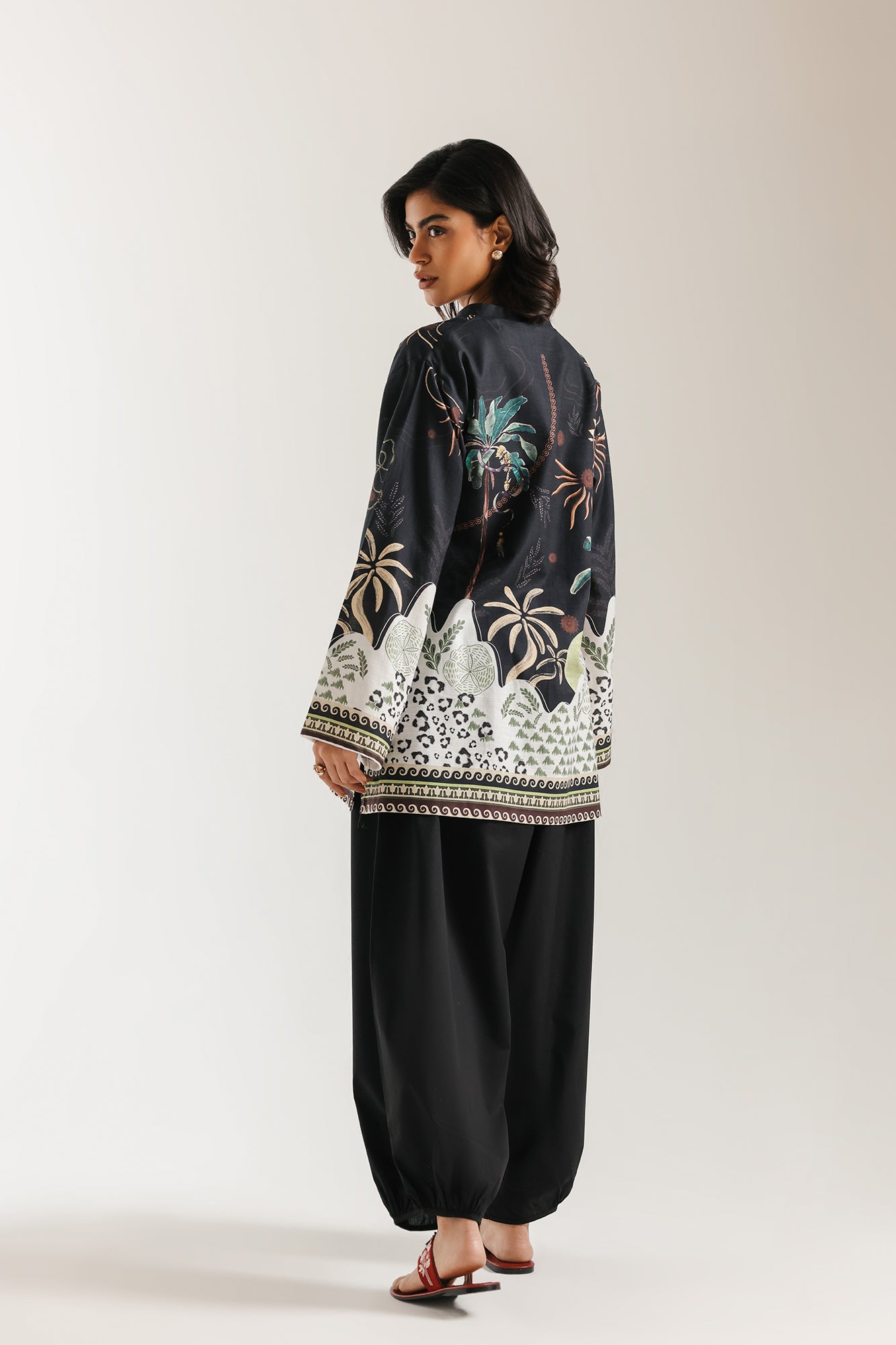 PRINTED KURTI (E7952/102/902)