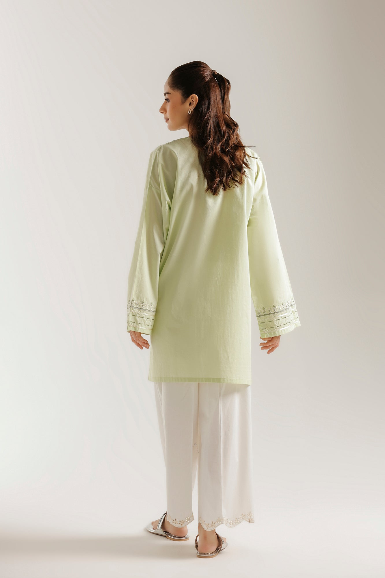 EMBROIDERED KURTI (E7960/102/129)