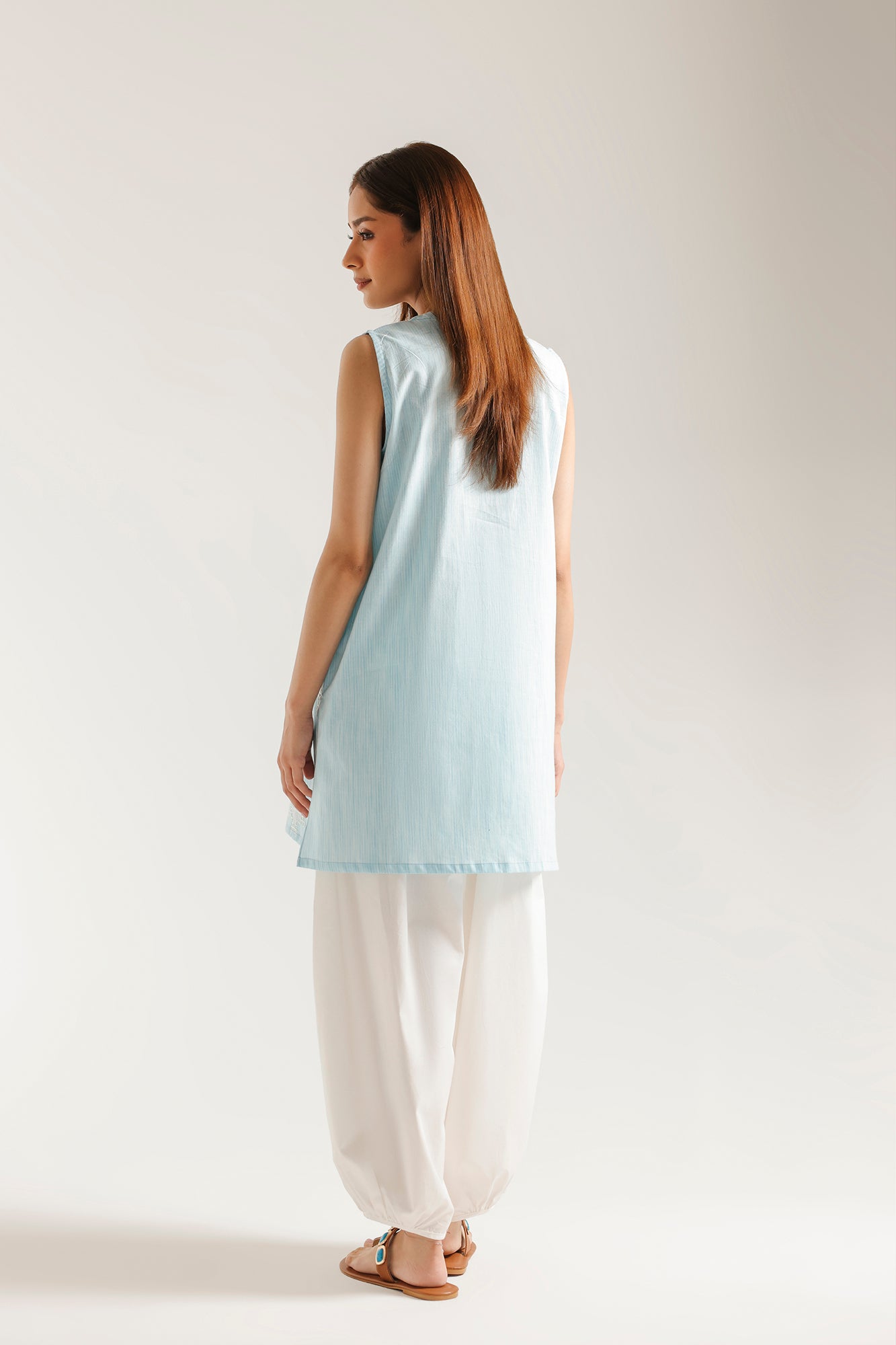 EMBROIDERED KURTI (E7961/102/633)
