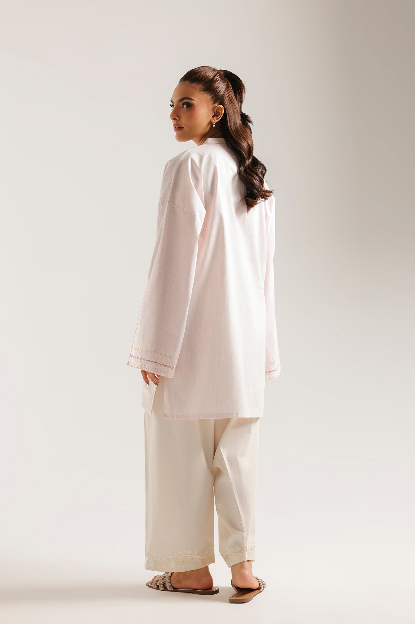 EMBROIDERED KURTI (E7962/102/316)