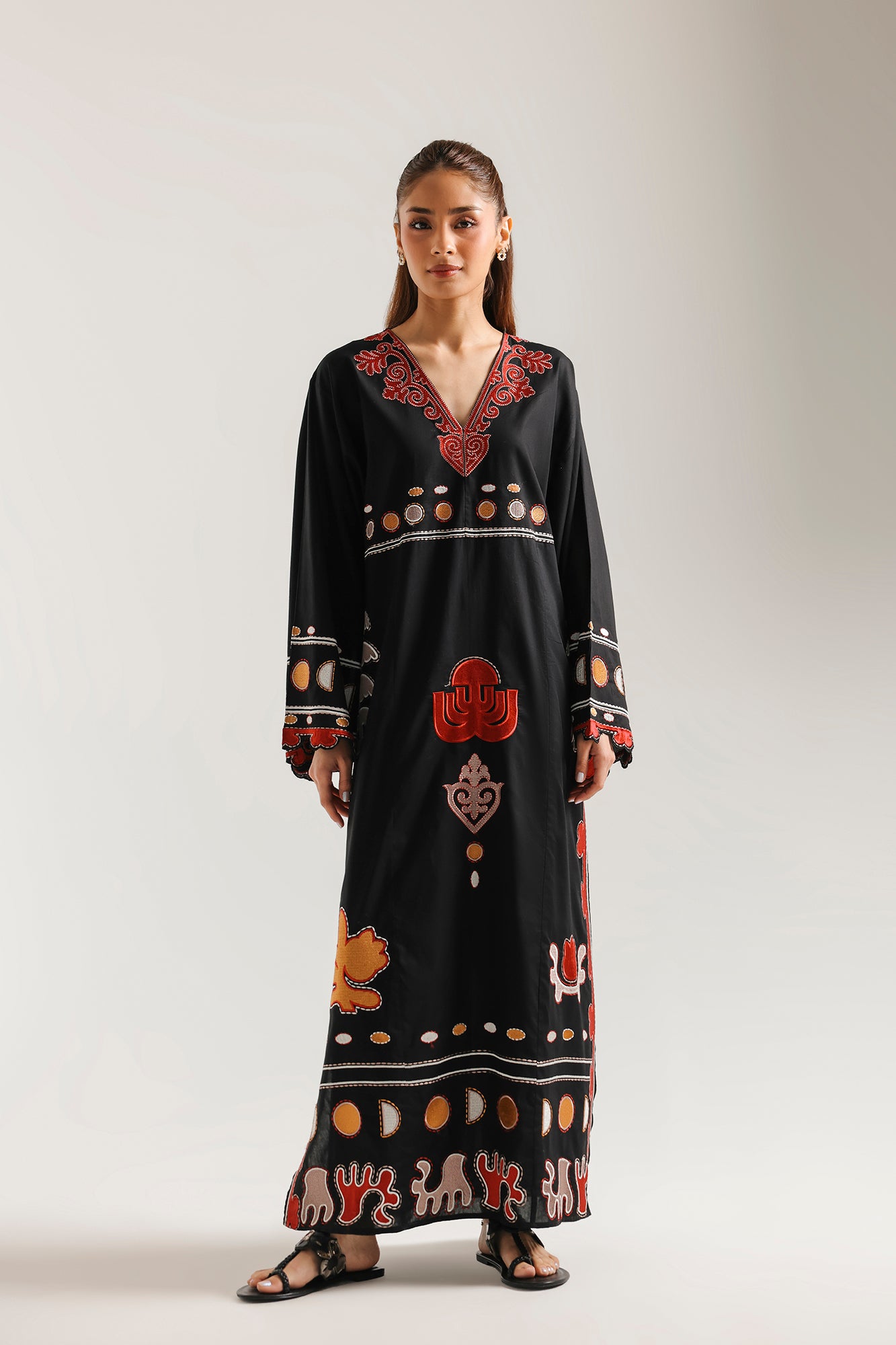 EMBROIDERED DRESS (E7975/102/901)