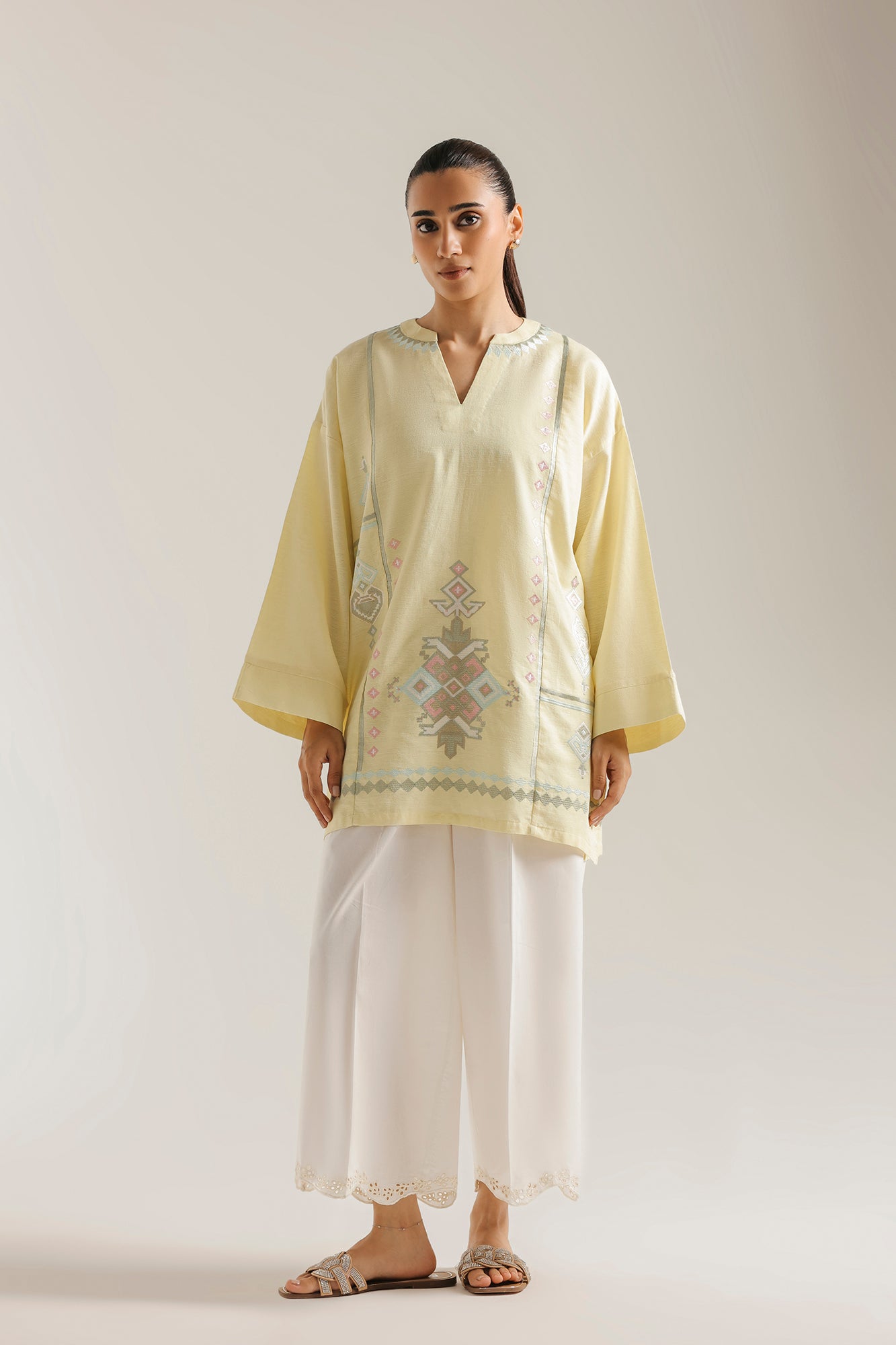 EMBROIDERED KURTI (E7981/102/115)
