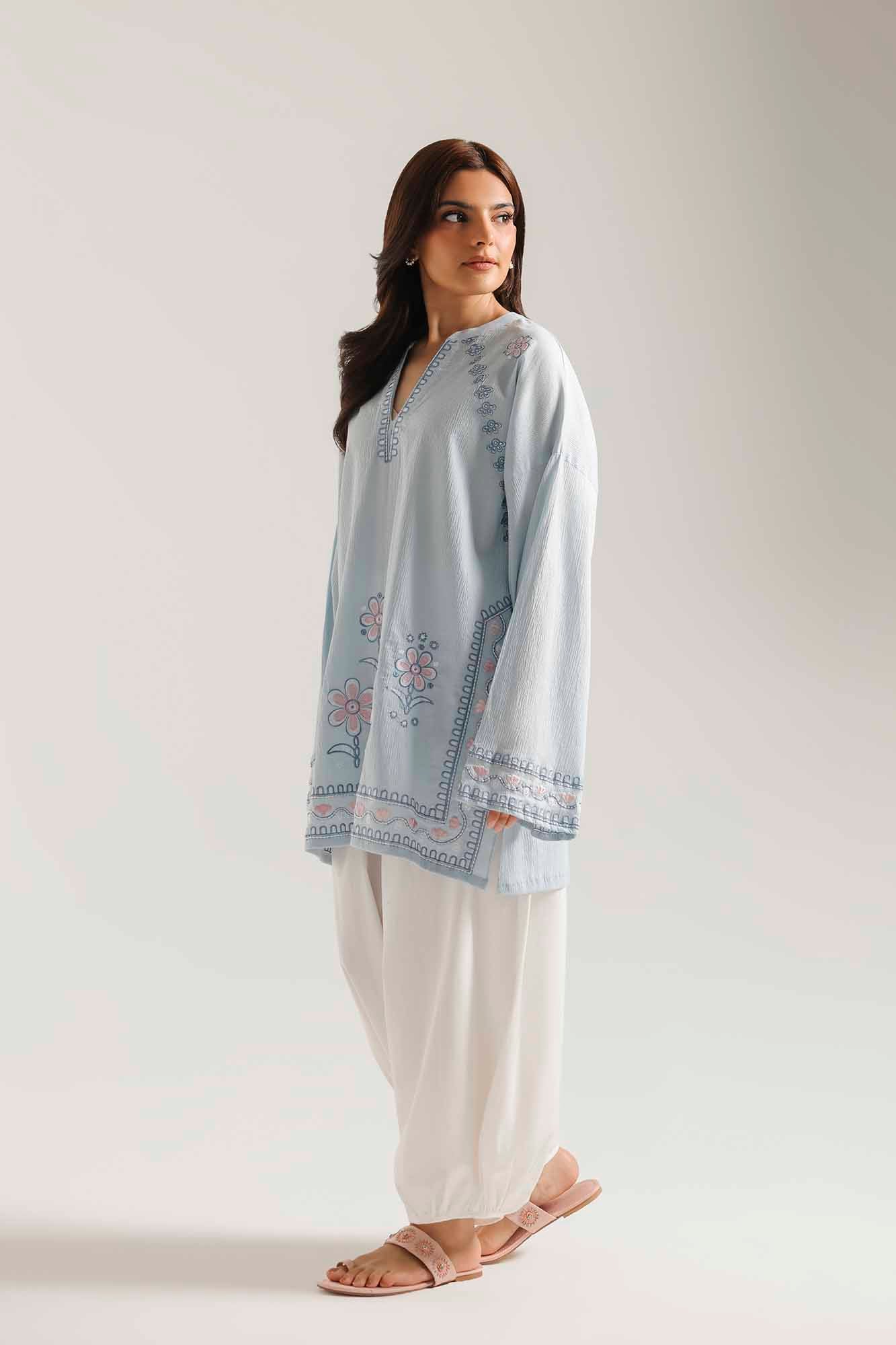 EMBROIDERED KURTI (E7990/102/633)
