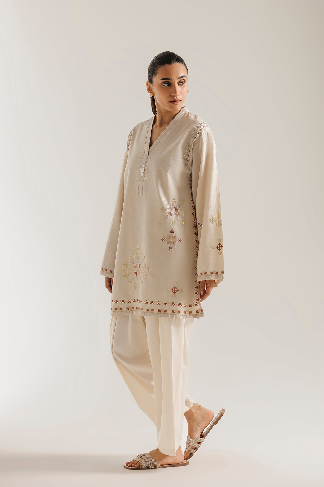 EMBROIDERED KURTI (E8004-102-004)