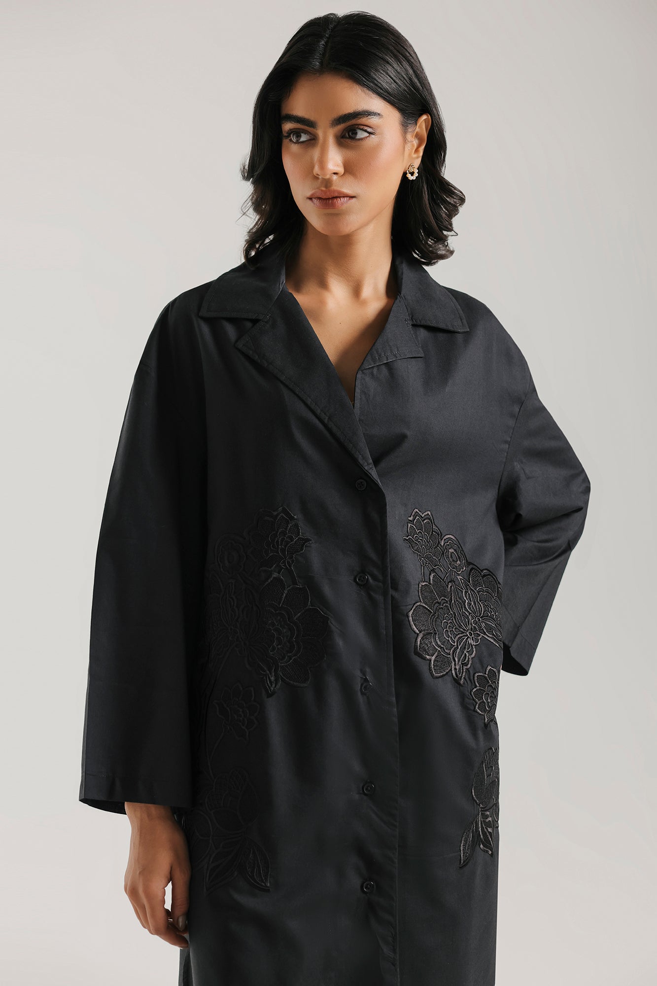 EMBROIDERED SUIT (E8028/102/902)