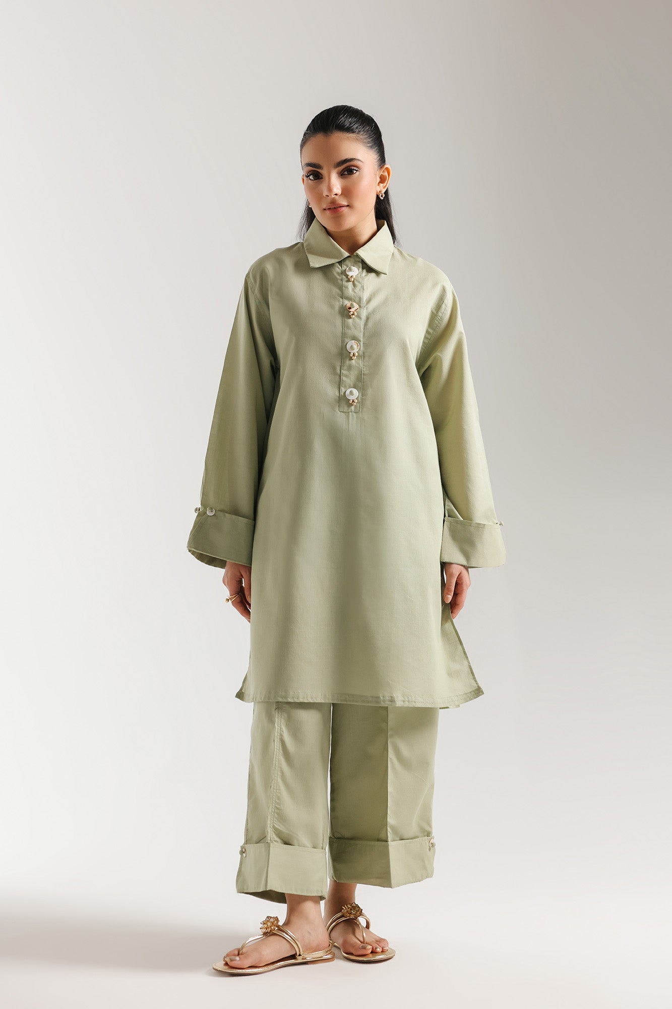 EMBROIDERED SUIT (E8084/102/127)