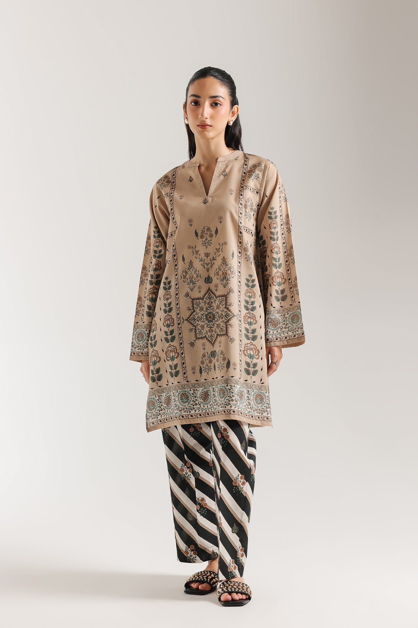 PRINTED SUIT (E8133/102/803)