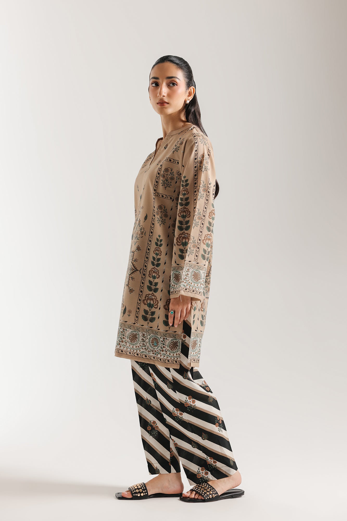 PRINTED SUIT (E8133/102/803)