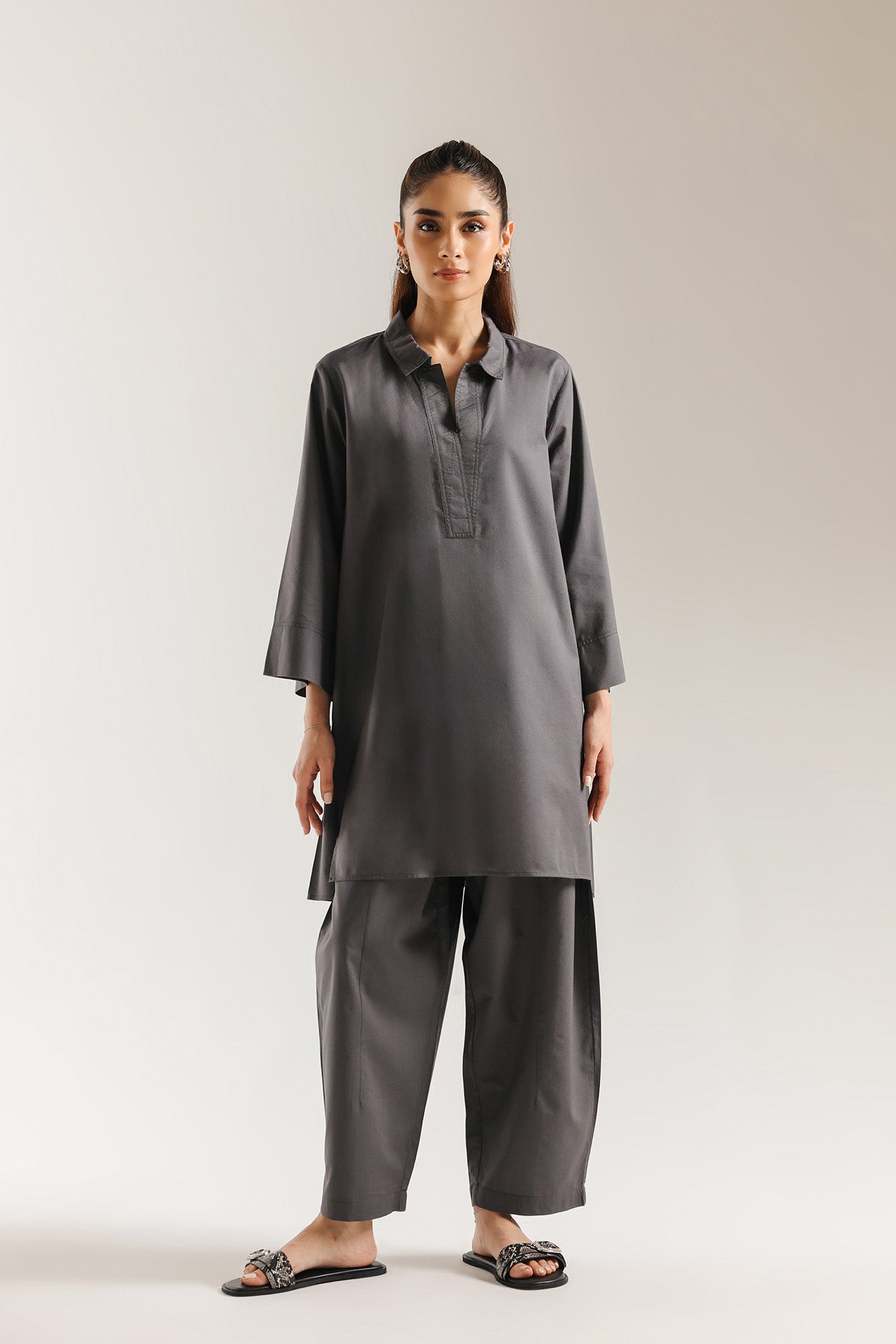 SOLID SUIT (E8157/102/918)