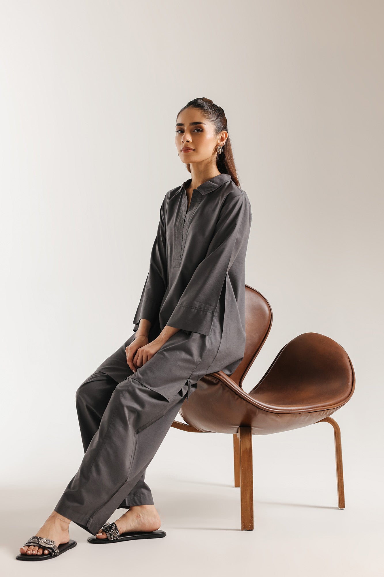 SOLID SUIT (E8157/102/918)