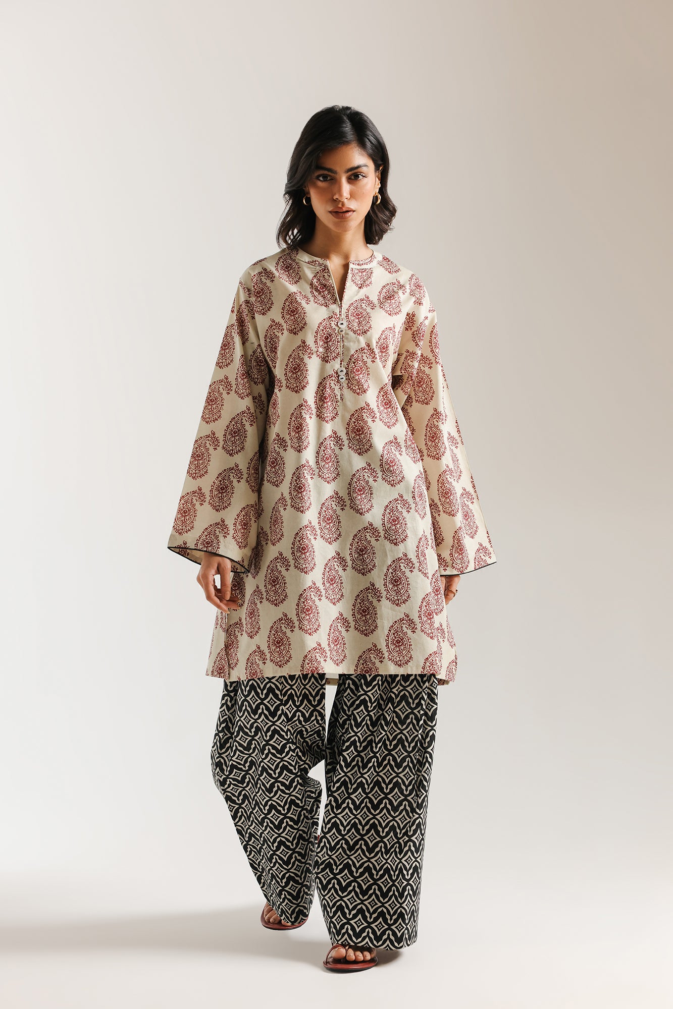 PRINTED SUIT (E8203/102/115)