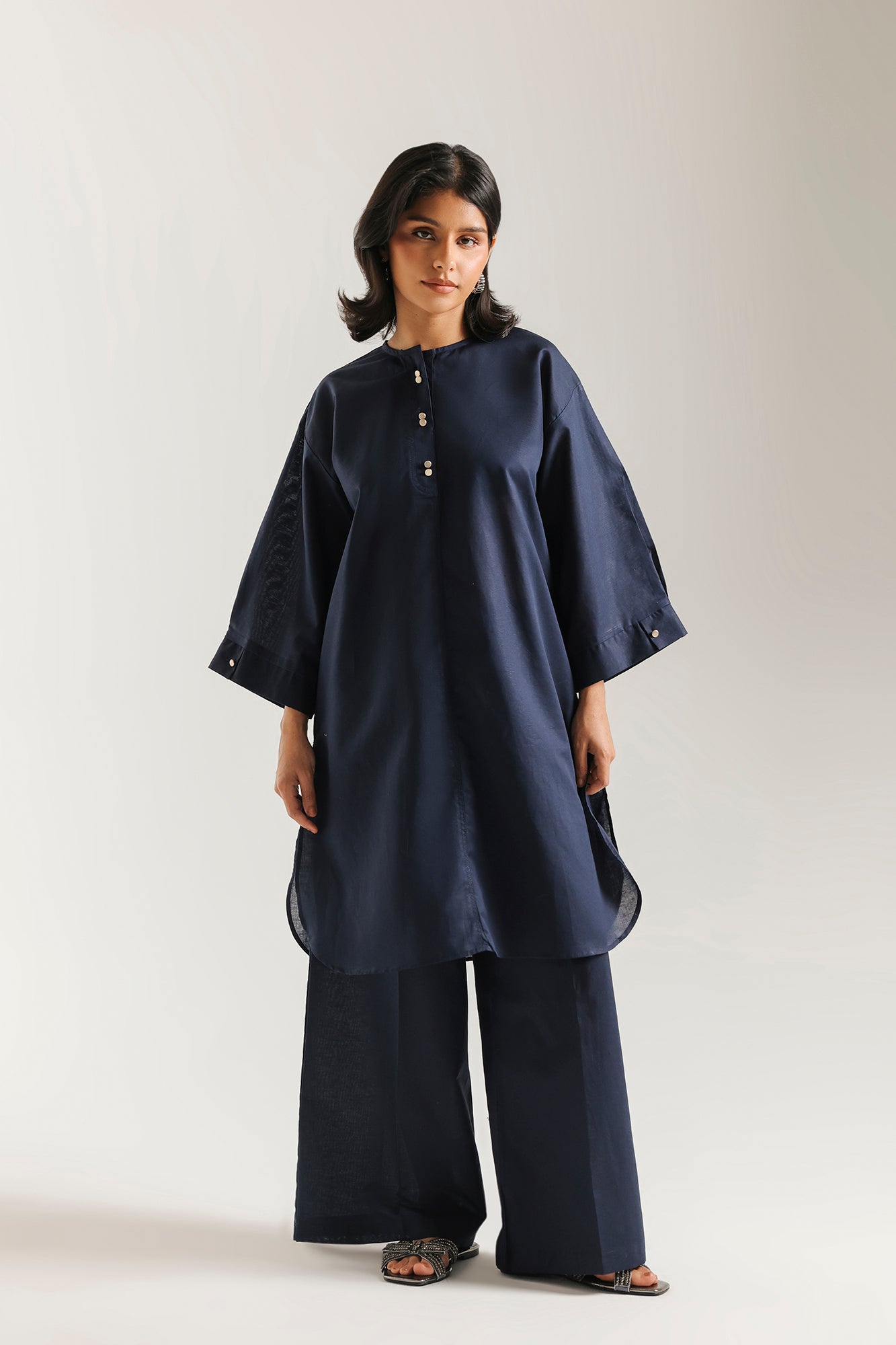 SOLID SUIT (E8216/102/618)