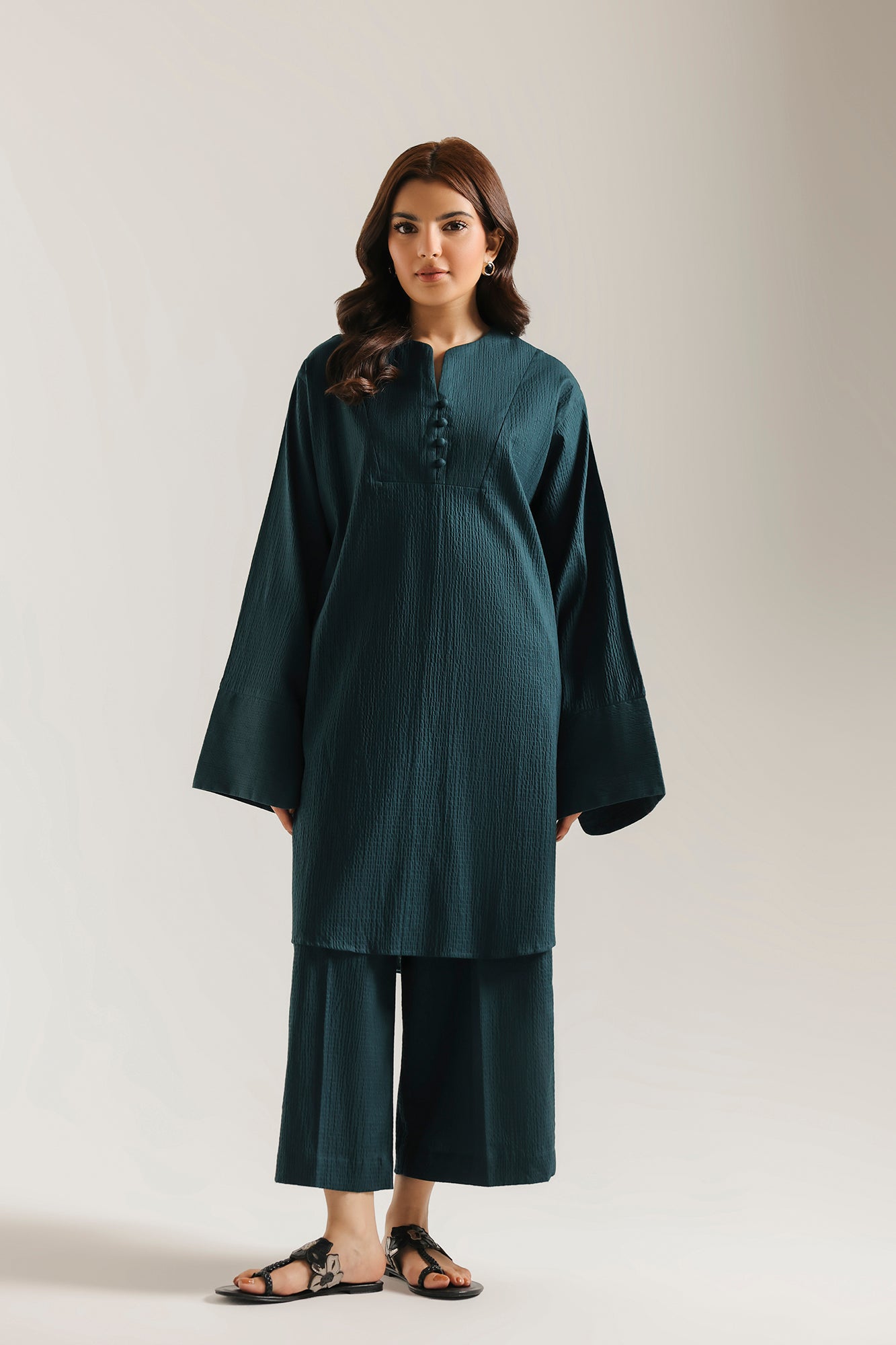 SOLID SUIT (E8255/102/704)