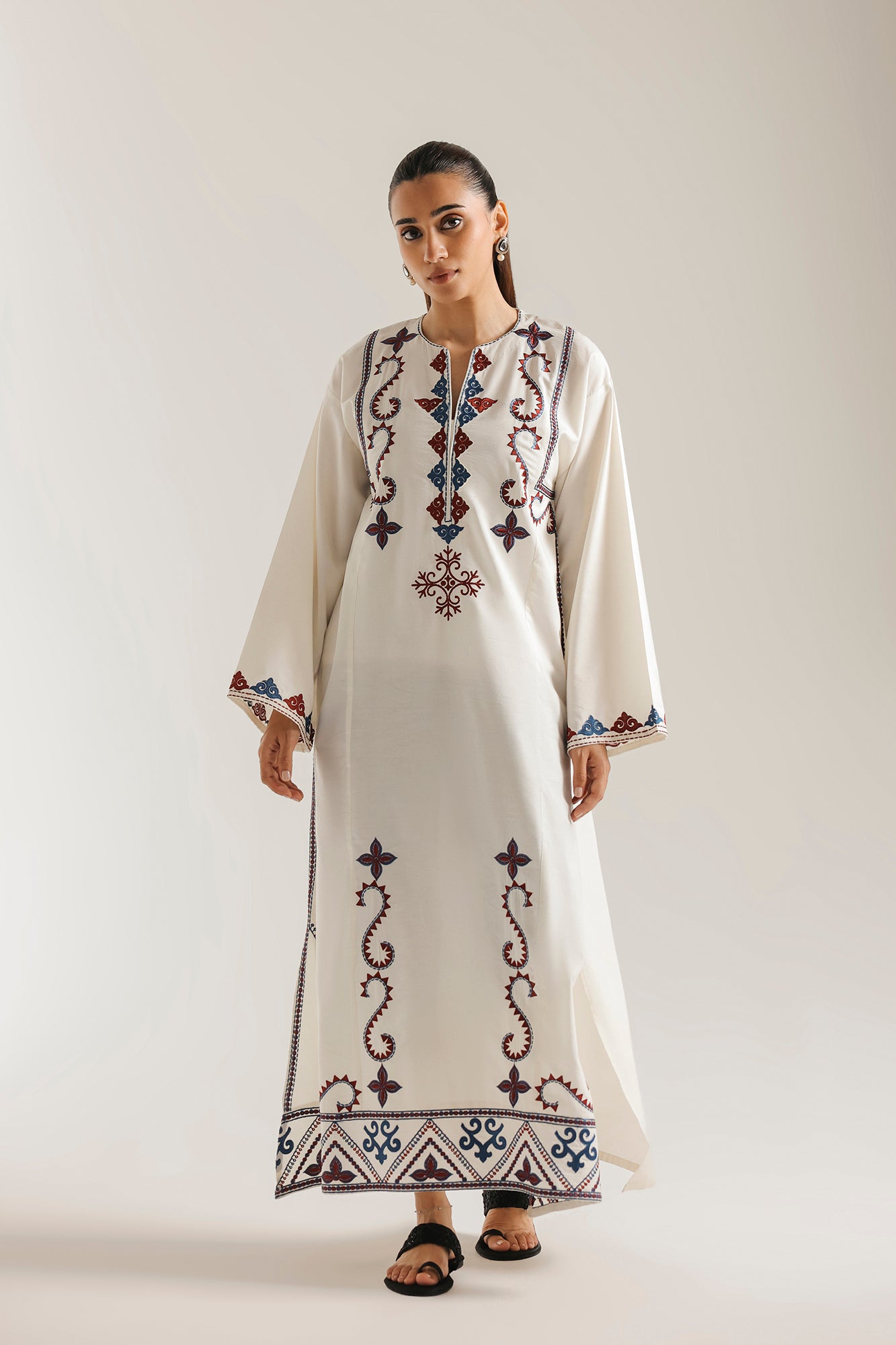 EMBROIDERED DRESS (E9213/102/001)