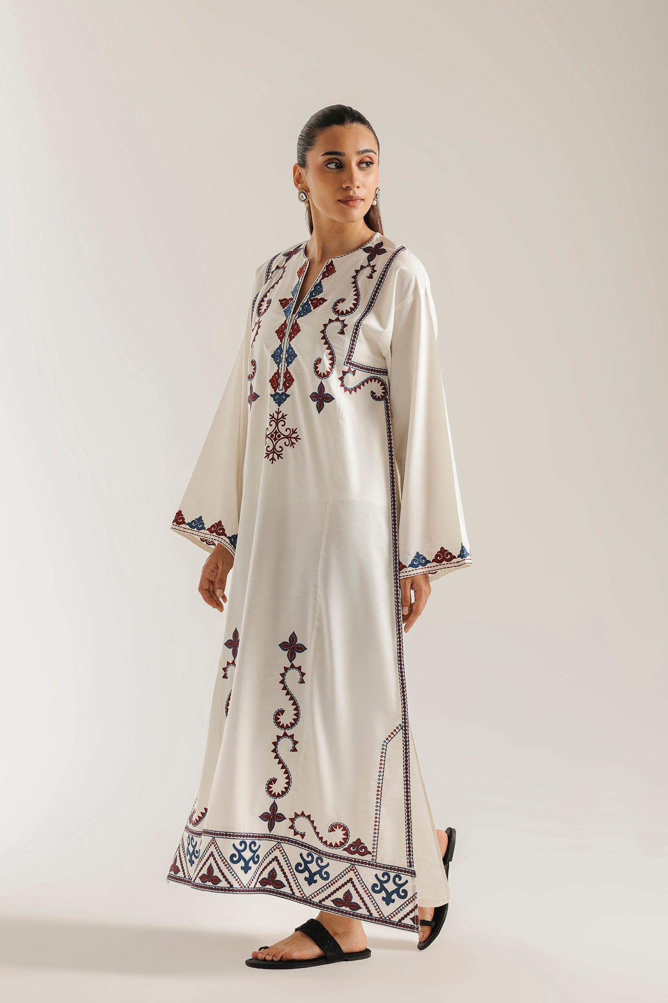 EMBROIDERED DRESS (E9213/102/001)