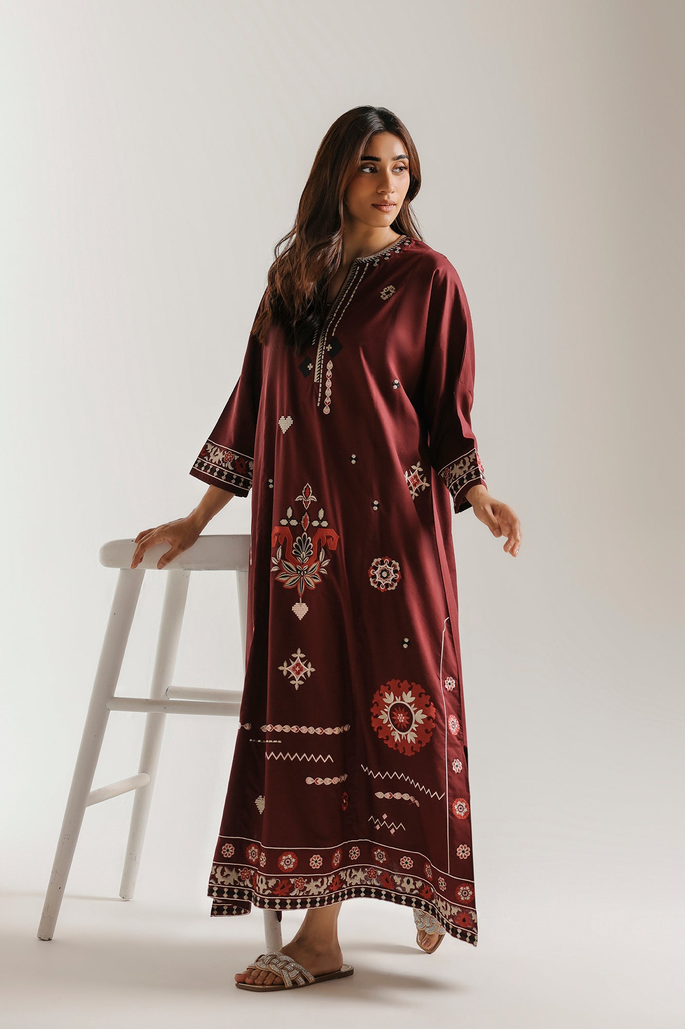EMBROIDERED DRESS (E9214/102/403)