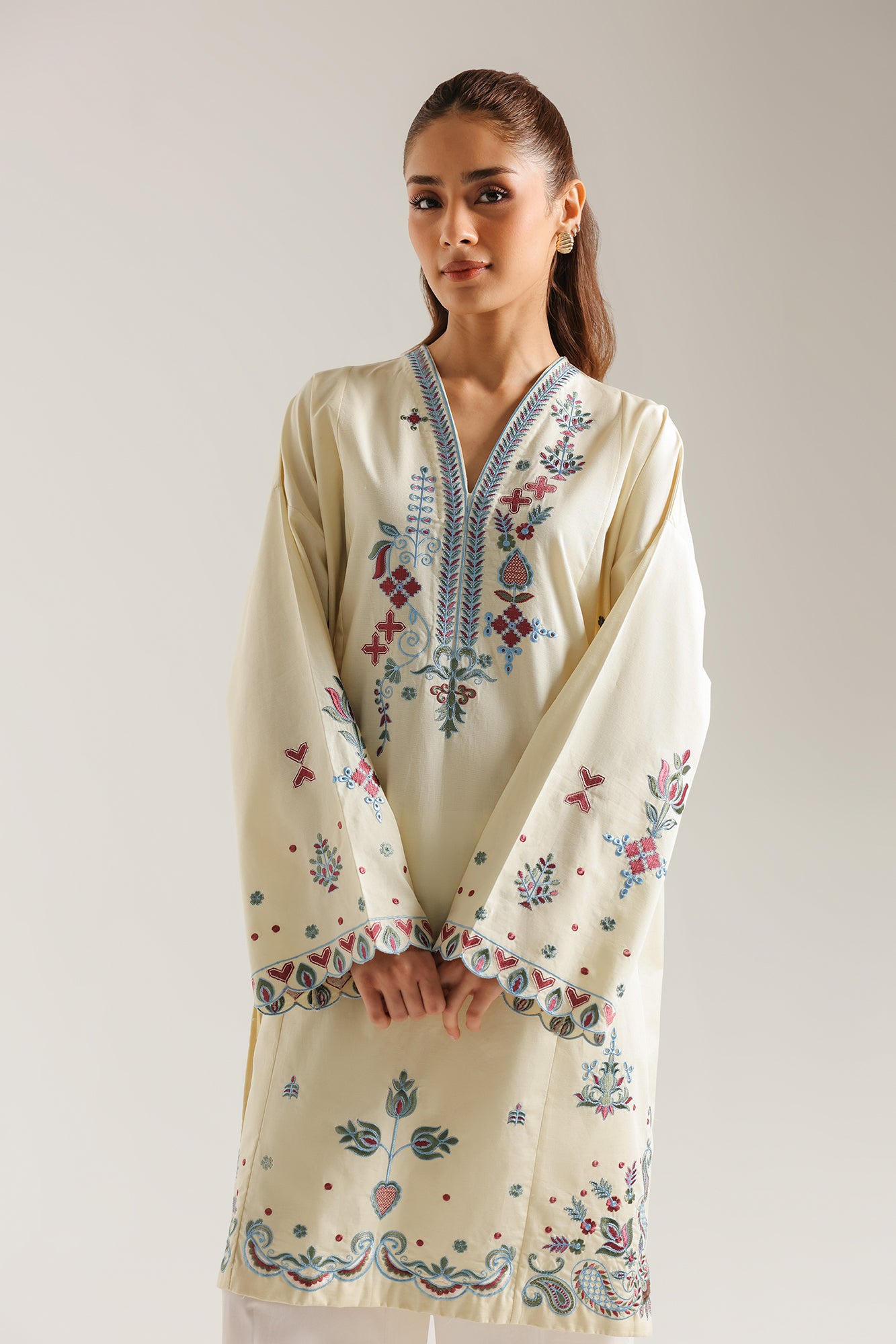 EMBROIDERED SHIRT (E9320/102/110)