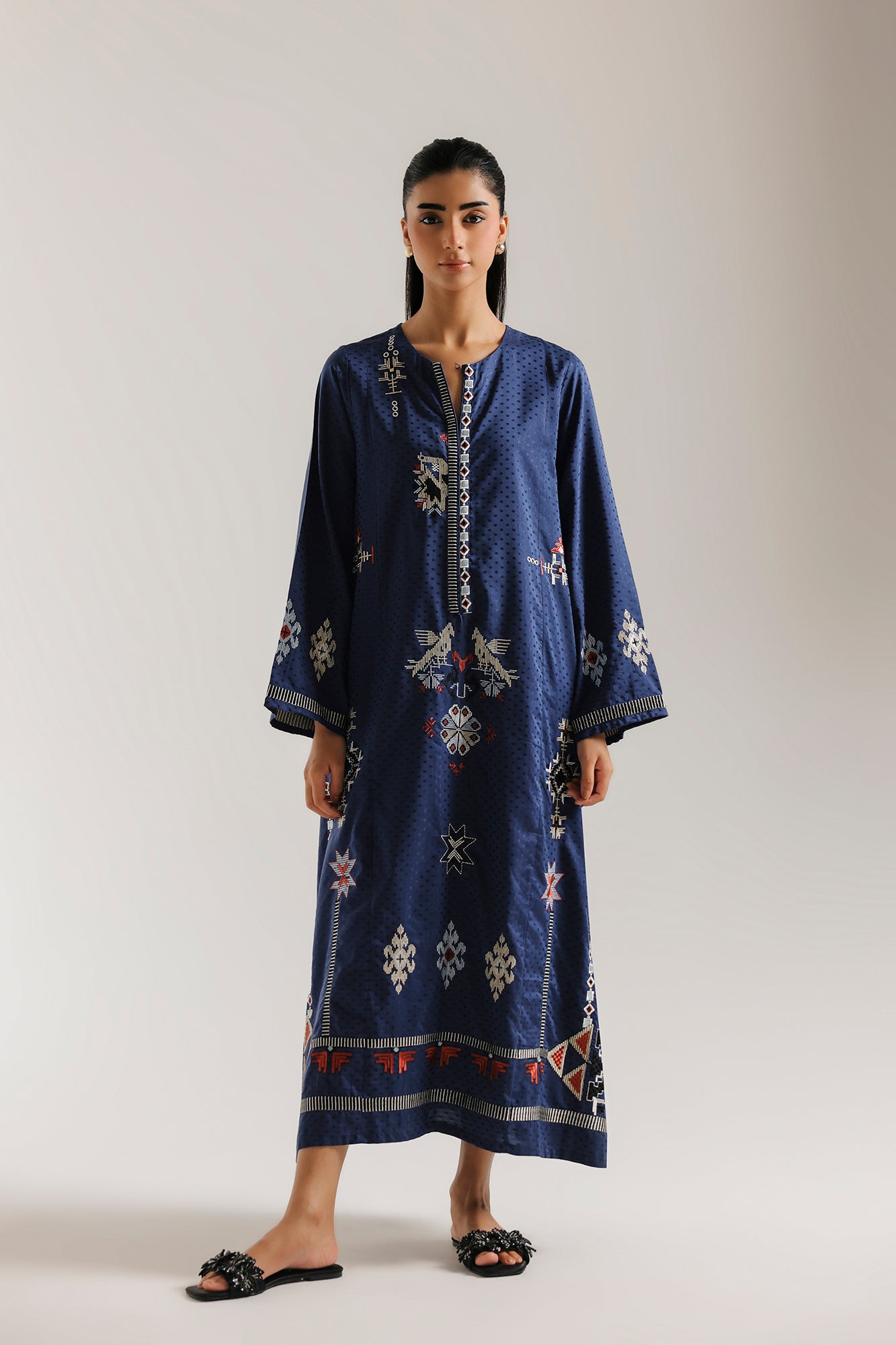 EMBROIDERED KAFTAN (E9350/102/620)