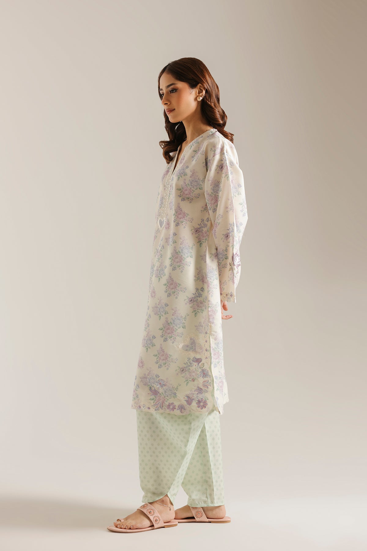 EMBROIDERED SUIT (E9357-102-005)
